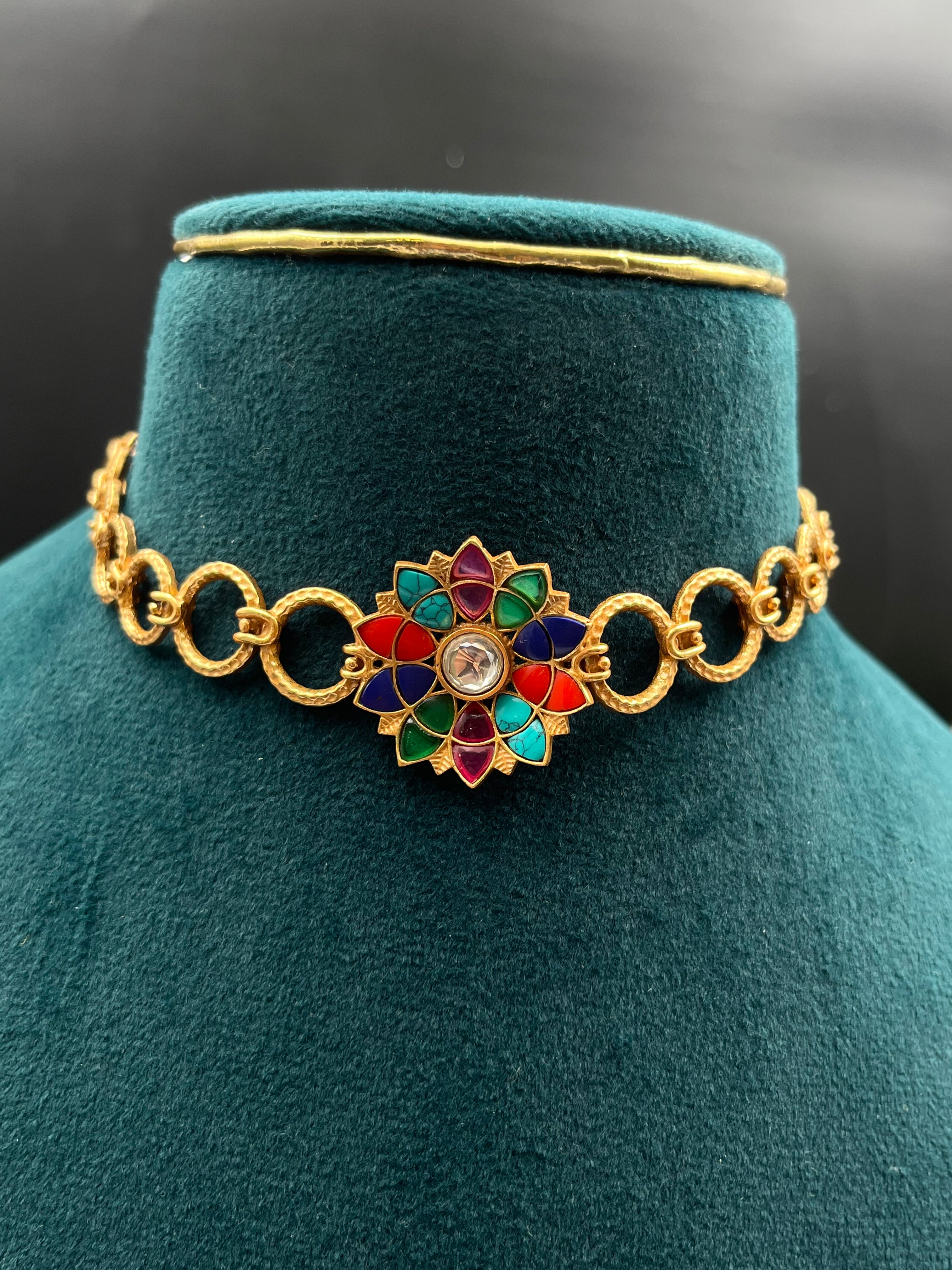 MEKUU NECKLACE