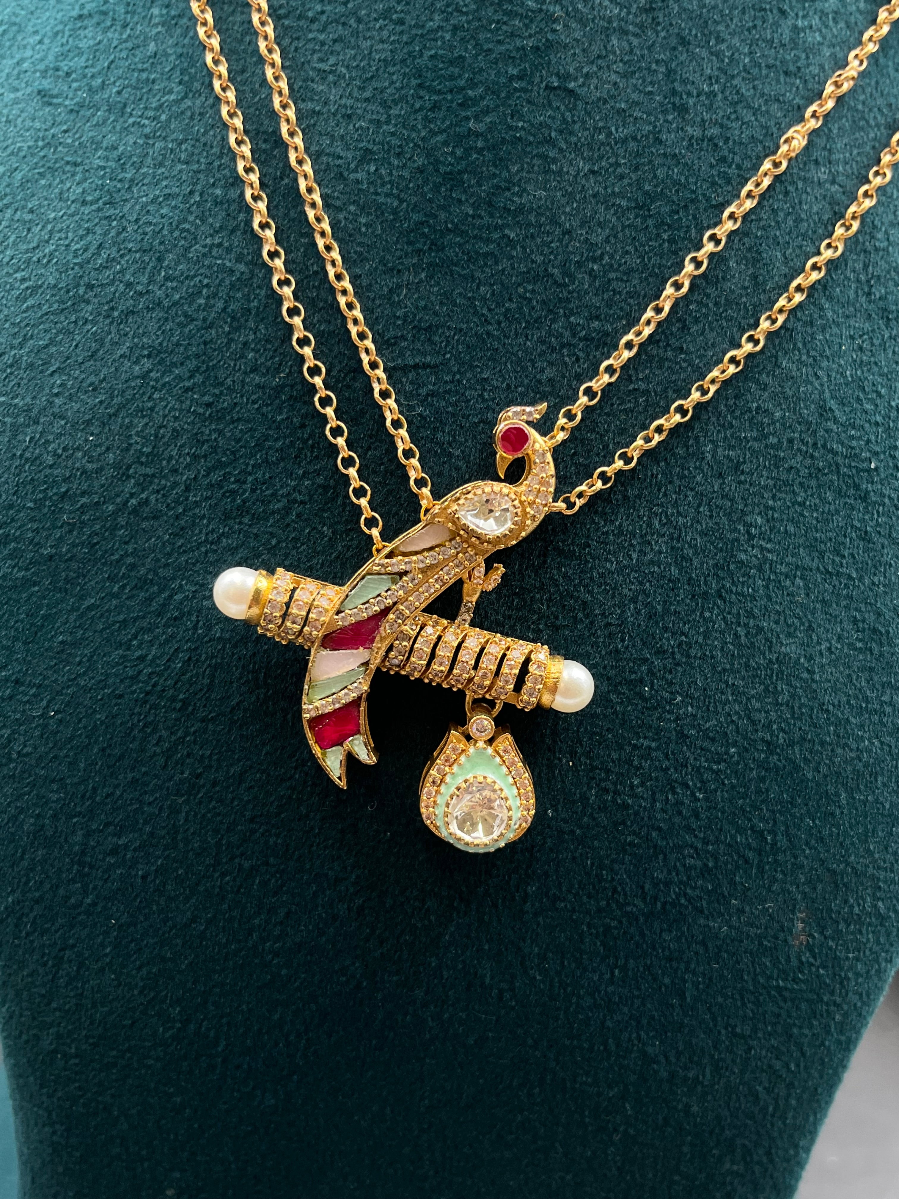SIYAA NECKLACE