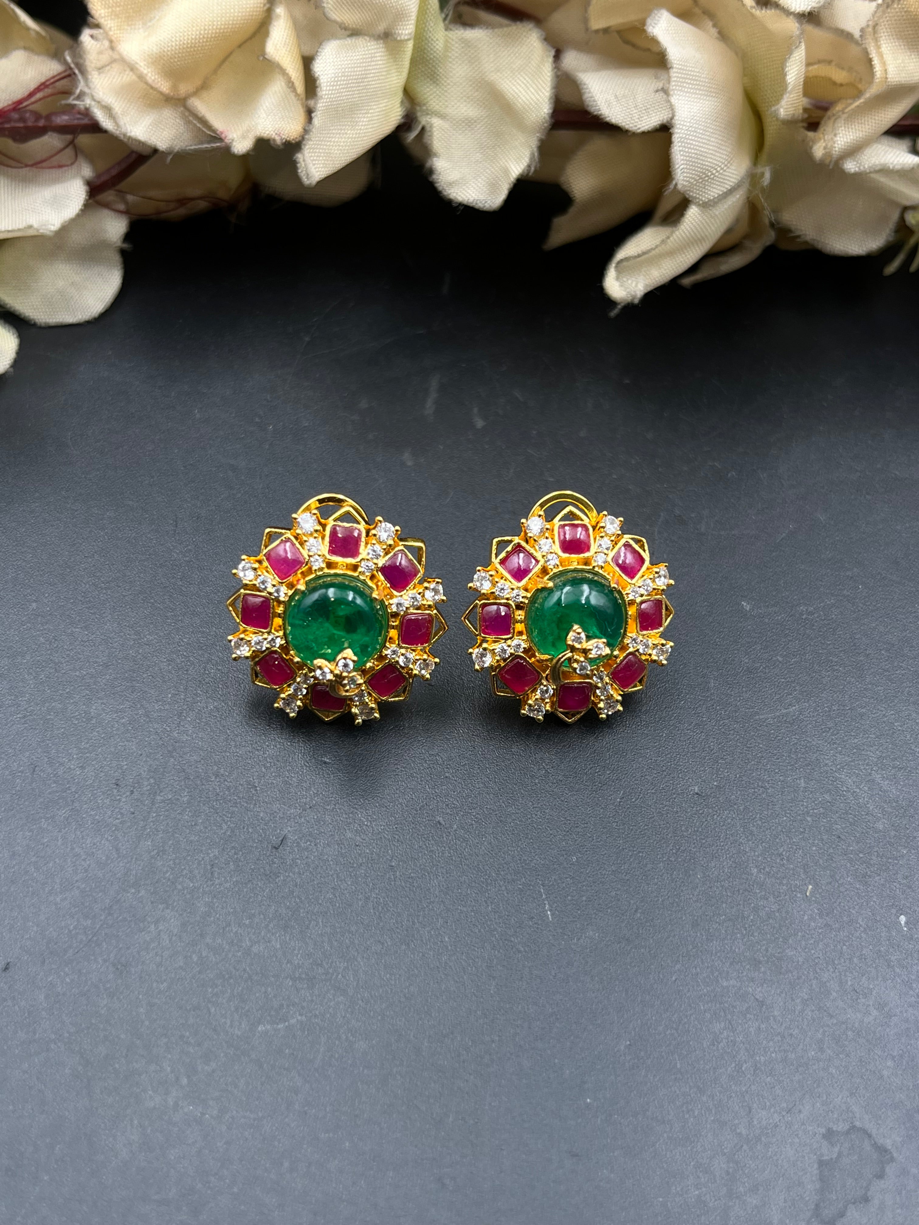 DENU EARRING