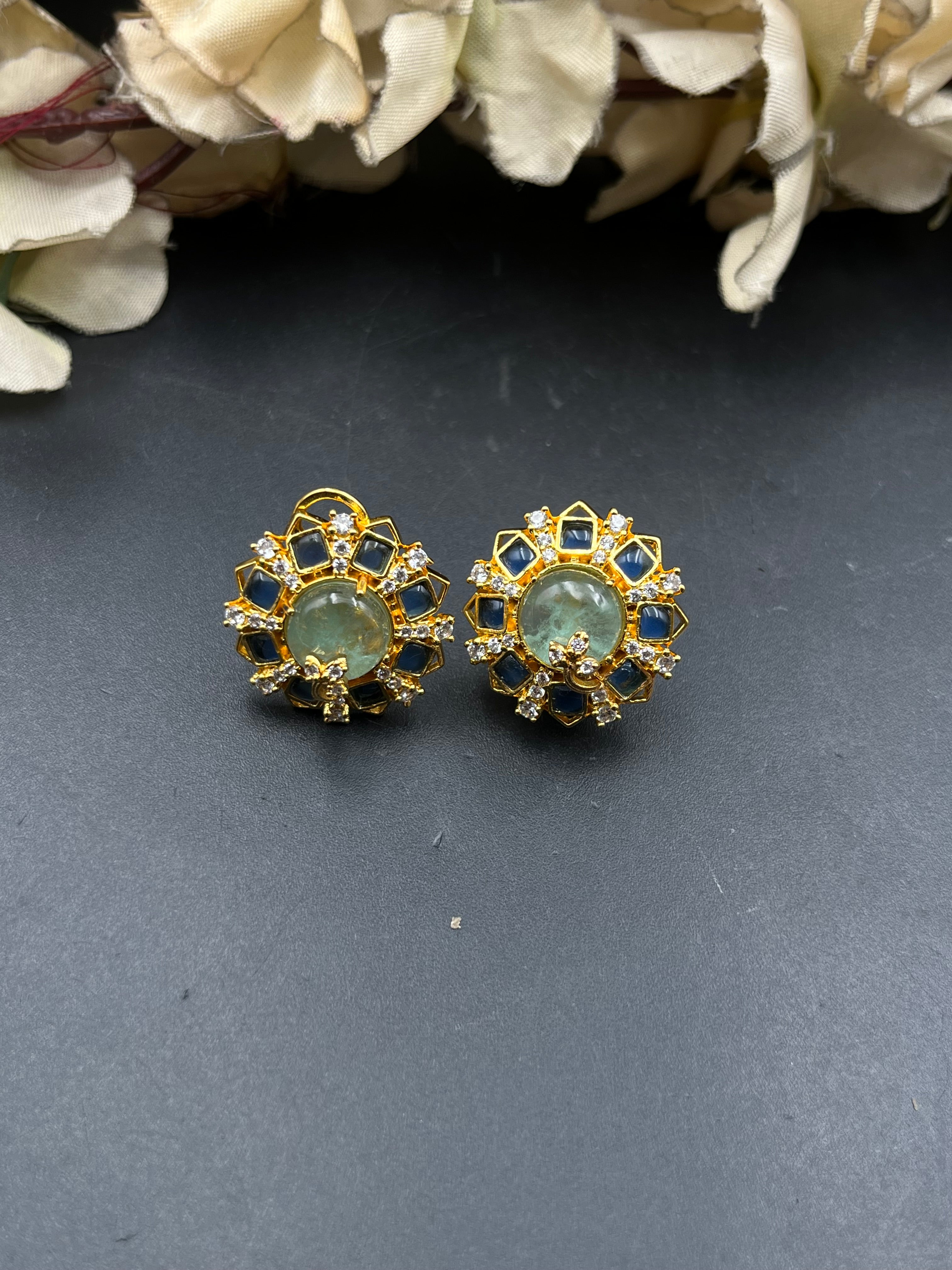 DENU EARRING