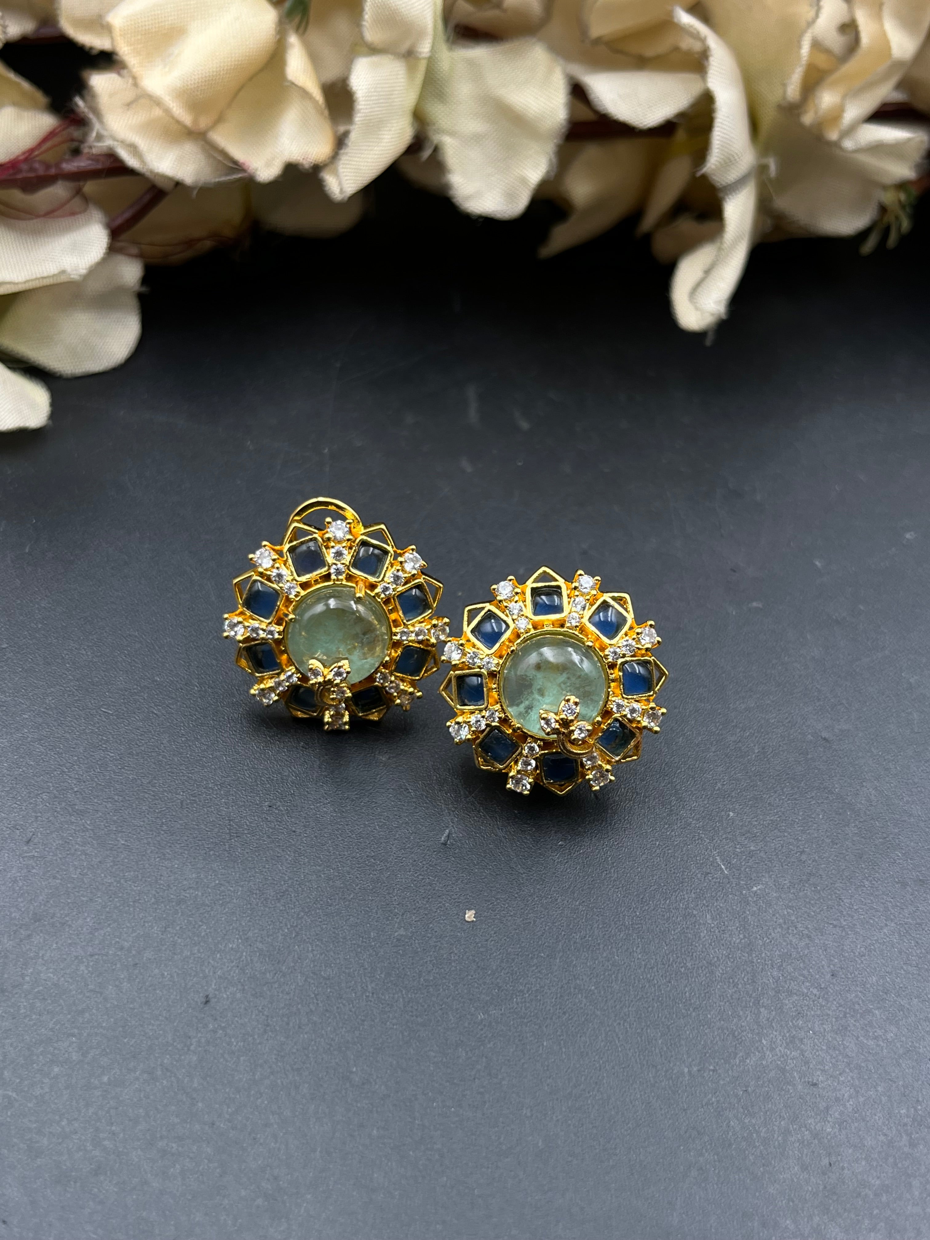 DENU EARRING