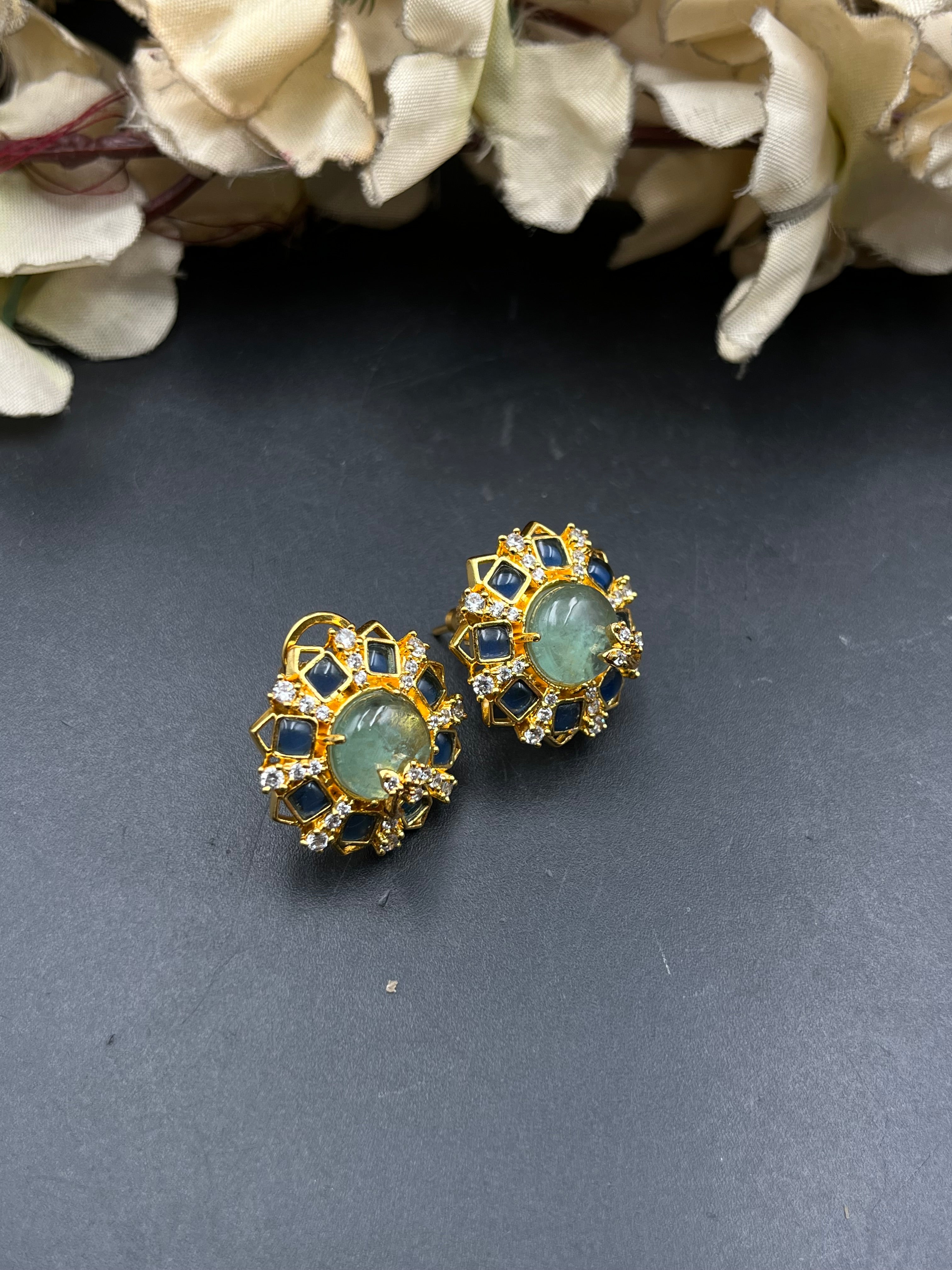 DENU EARRING