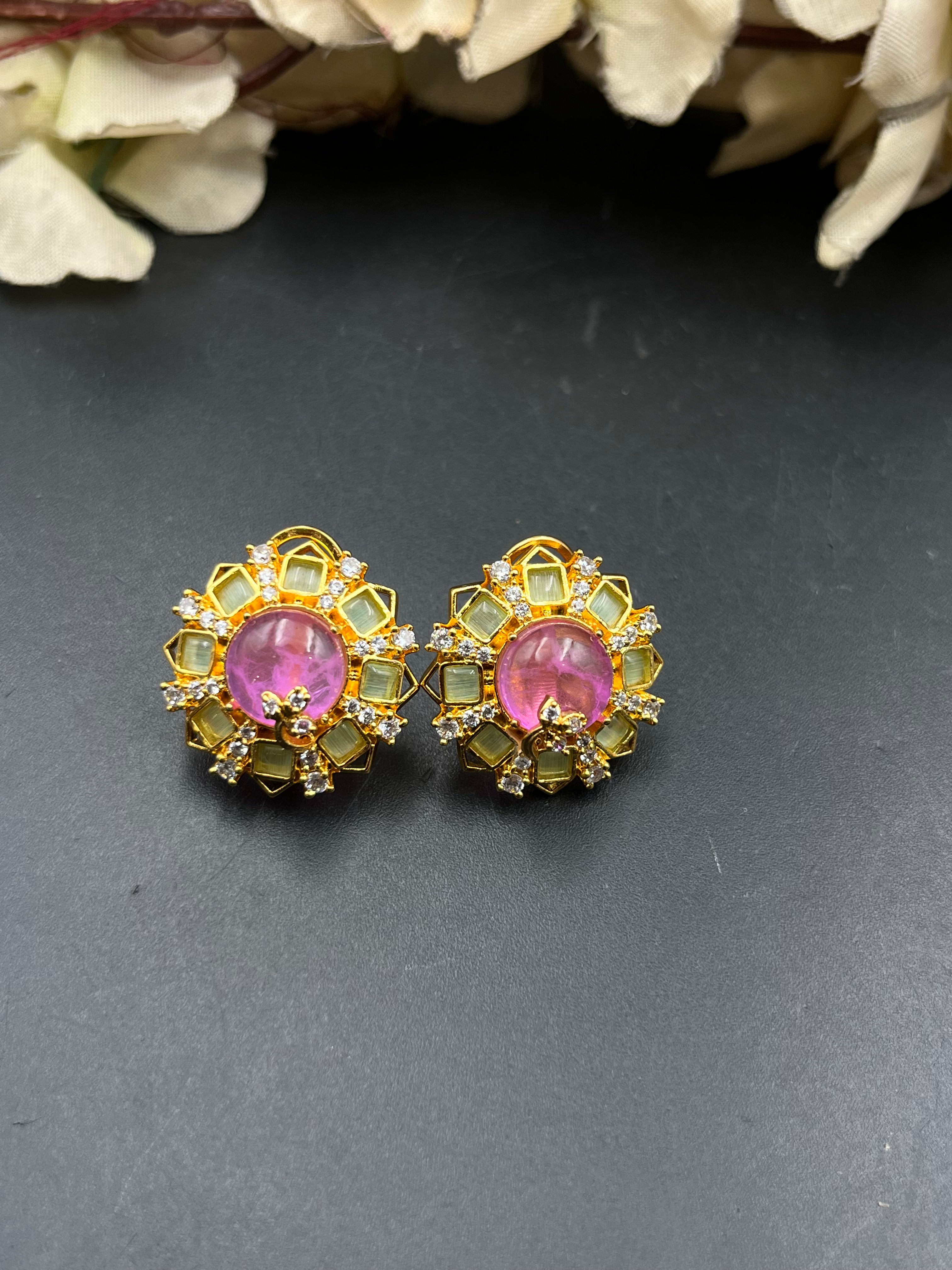 DENU EARRING