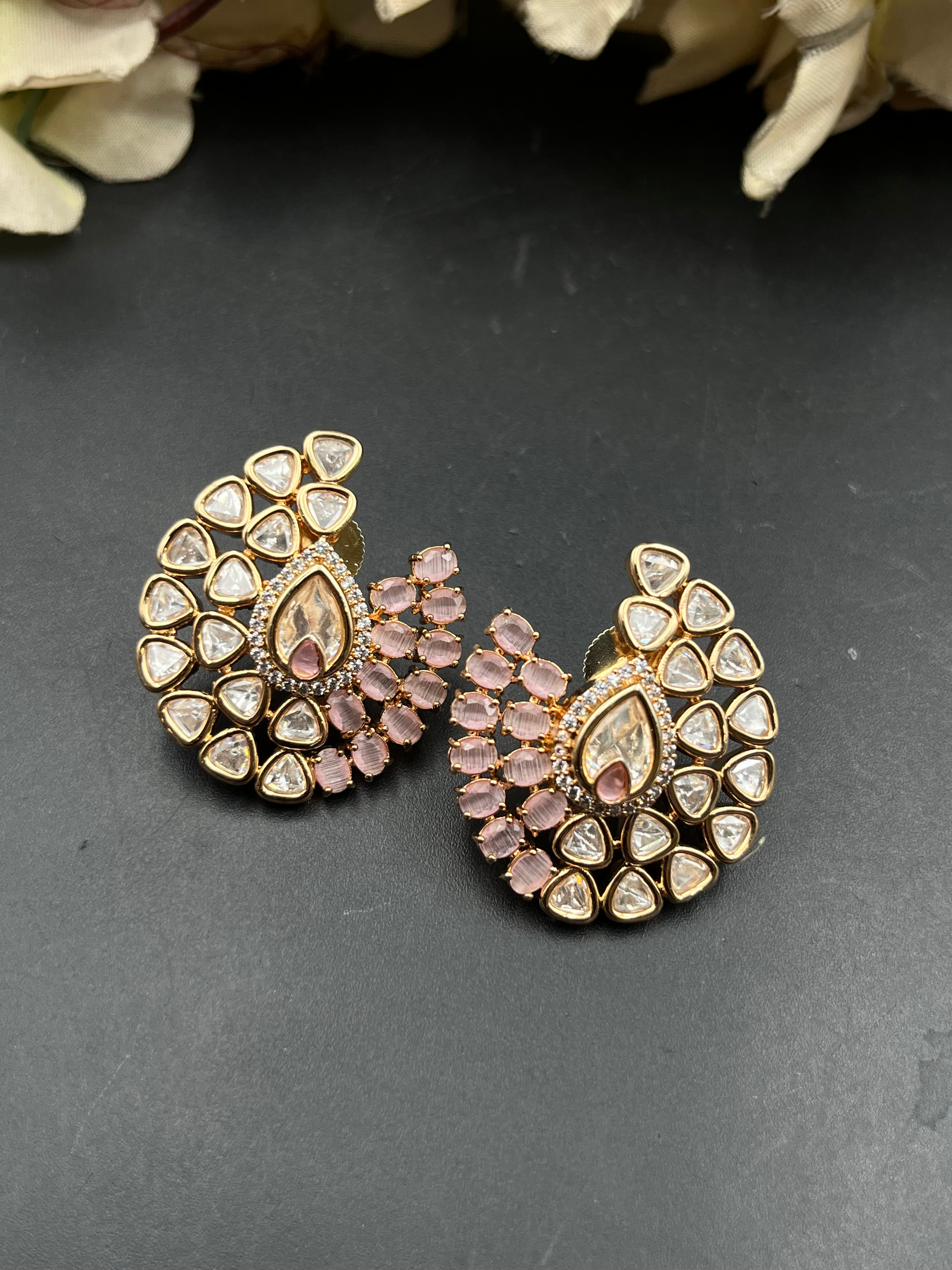 DIPANSHU EARRING