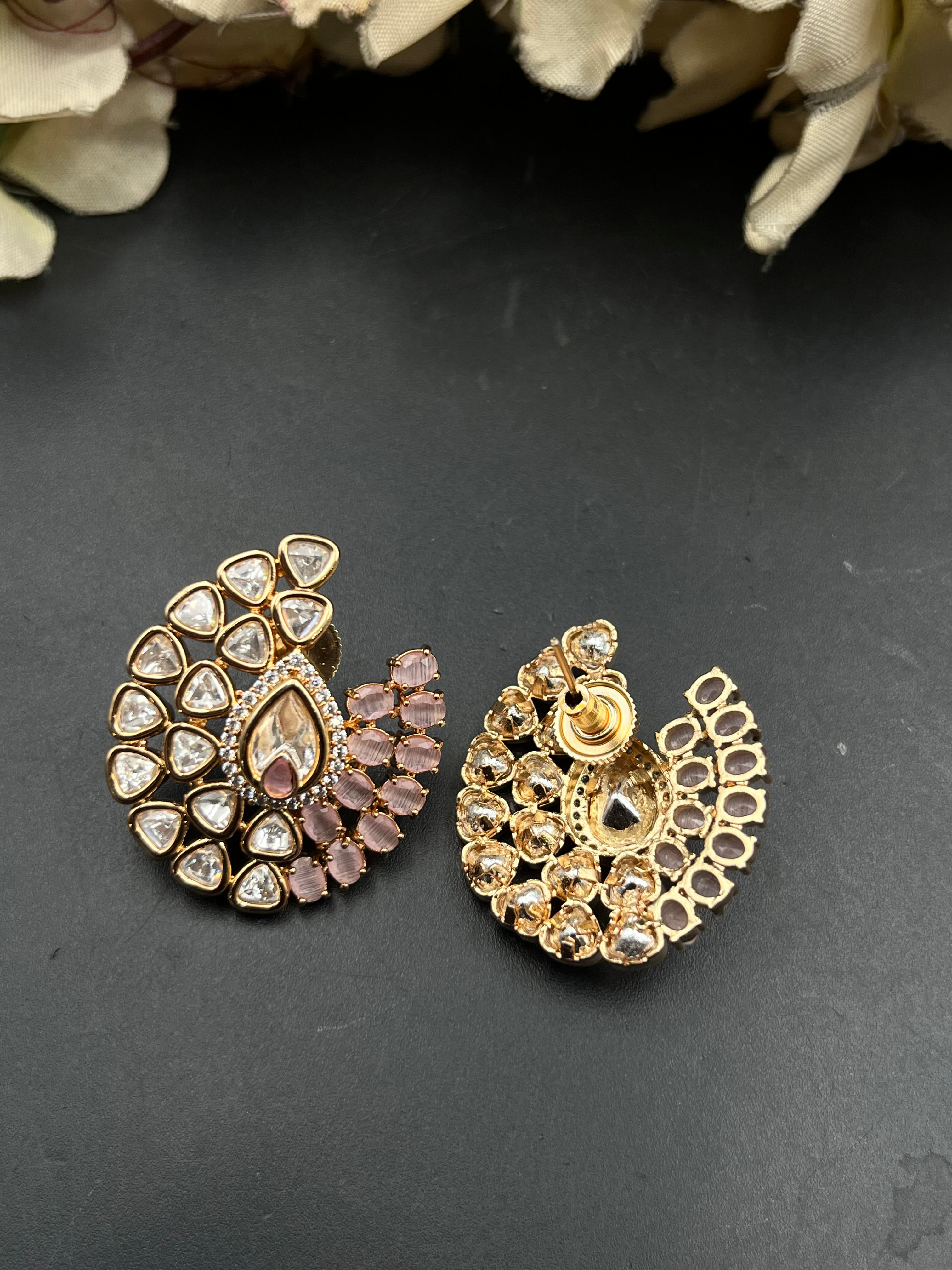 DIPANSHU EARRING