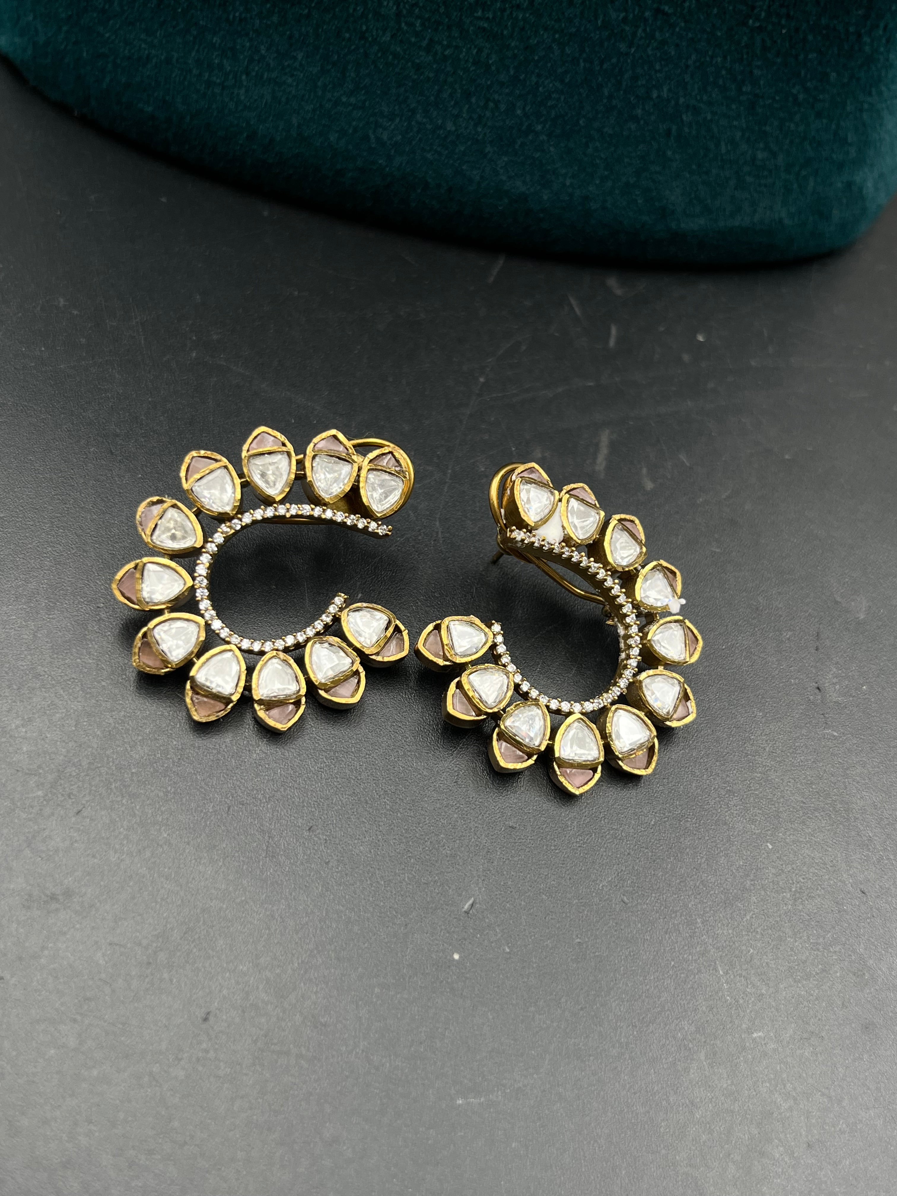 GAYUU  EARRING