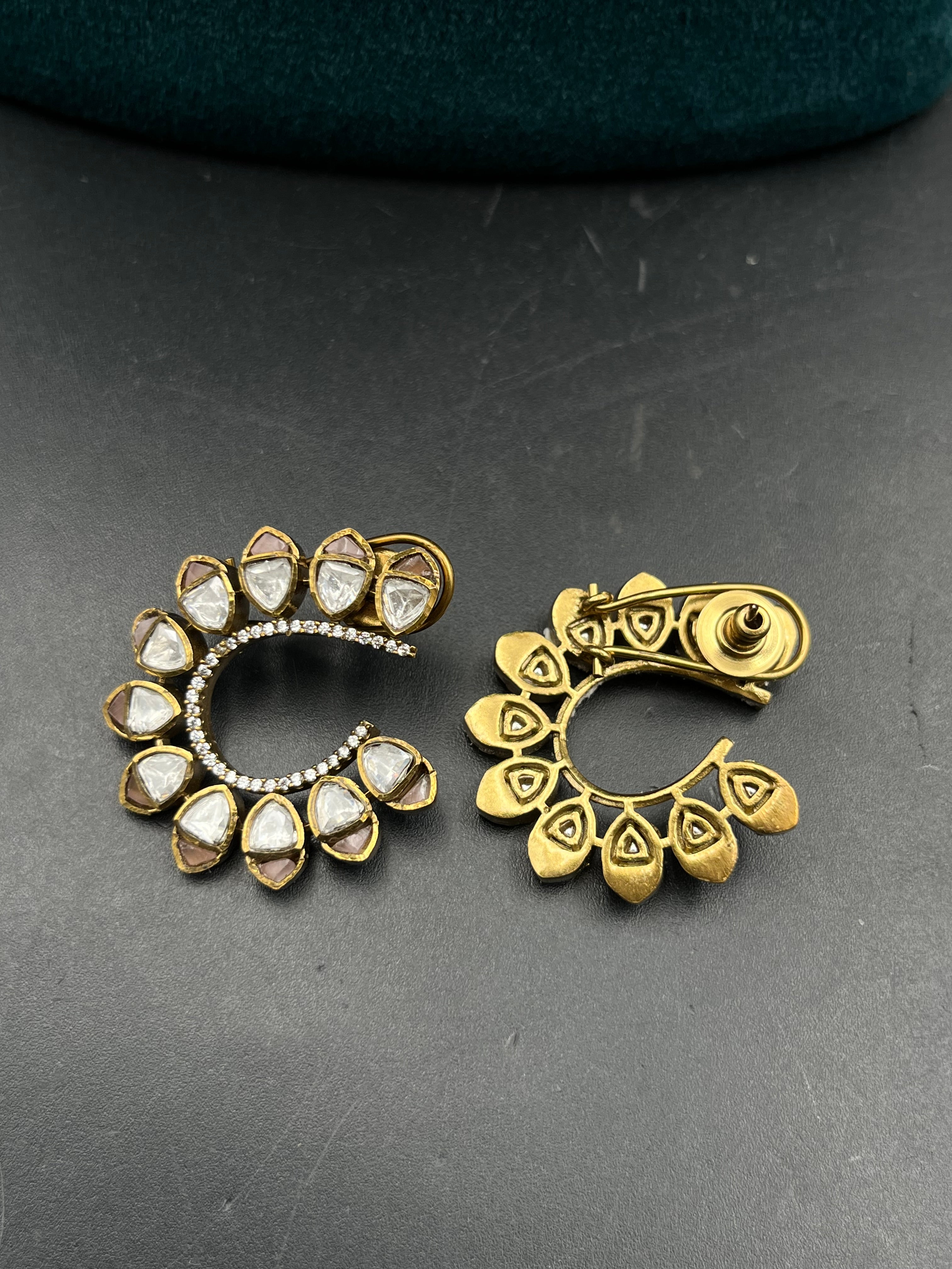 GAYUU  EARRING