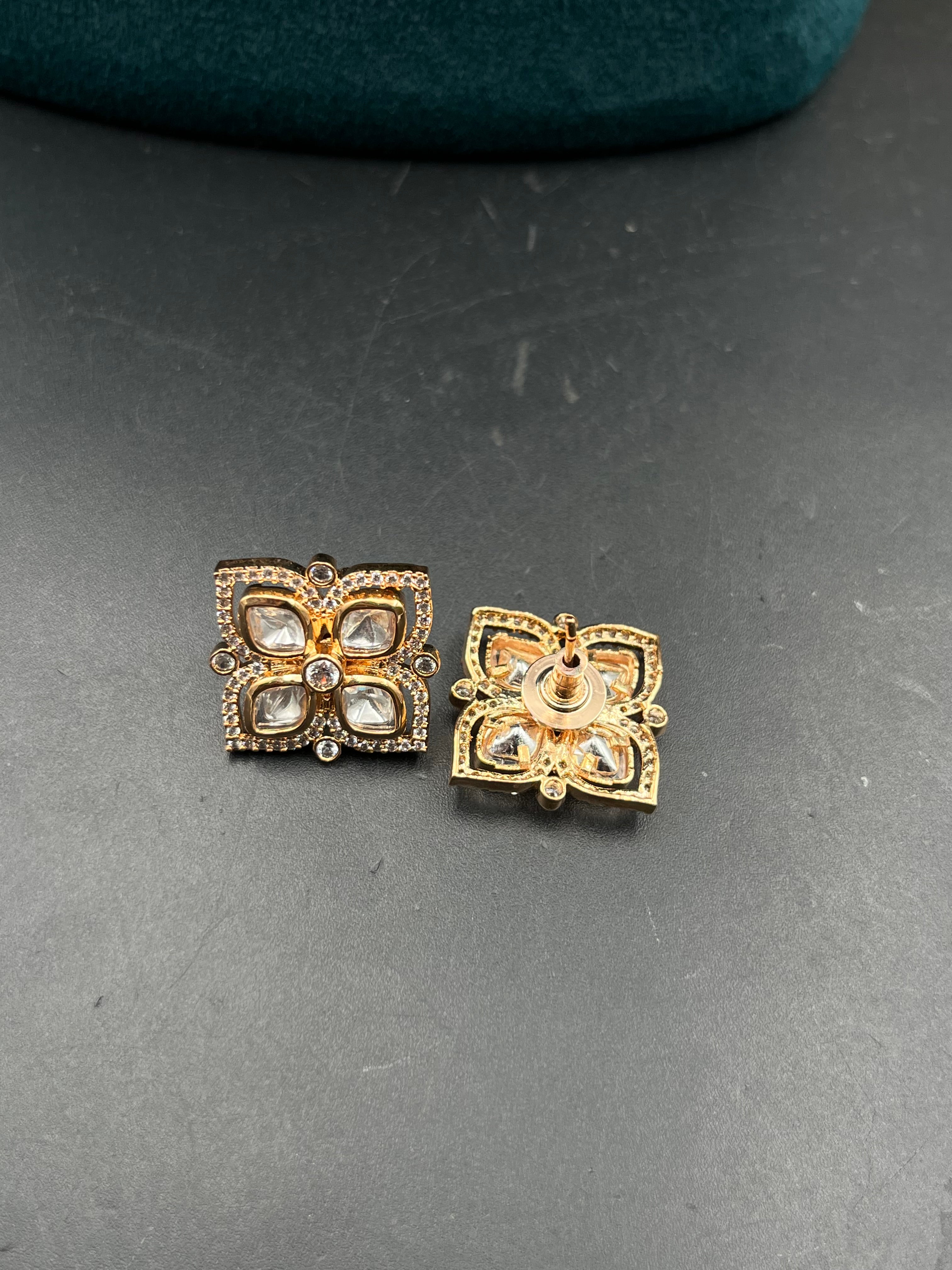 MAHI  EARRING