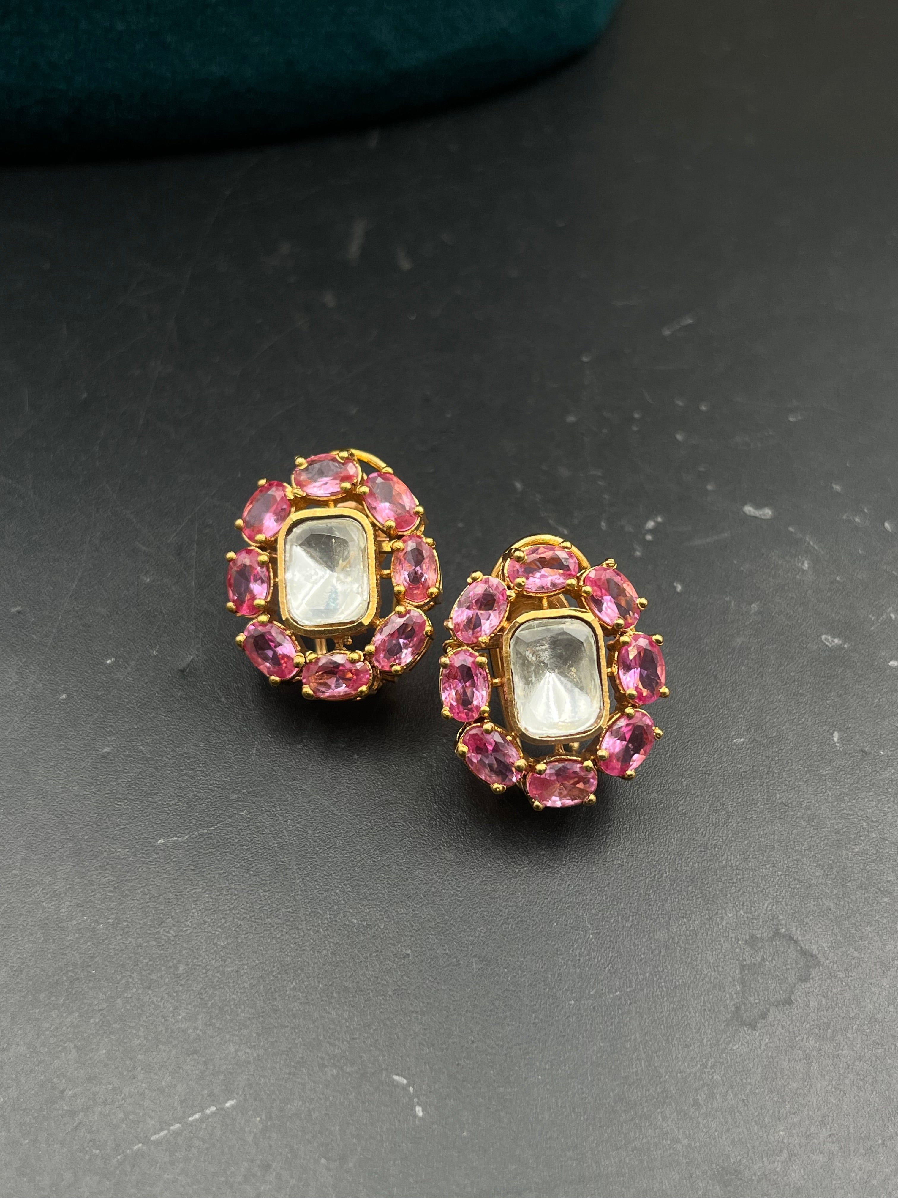 MESU EARRING