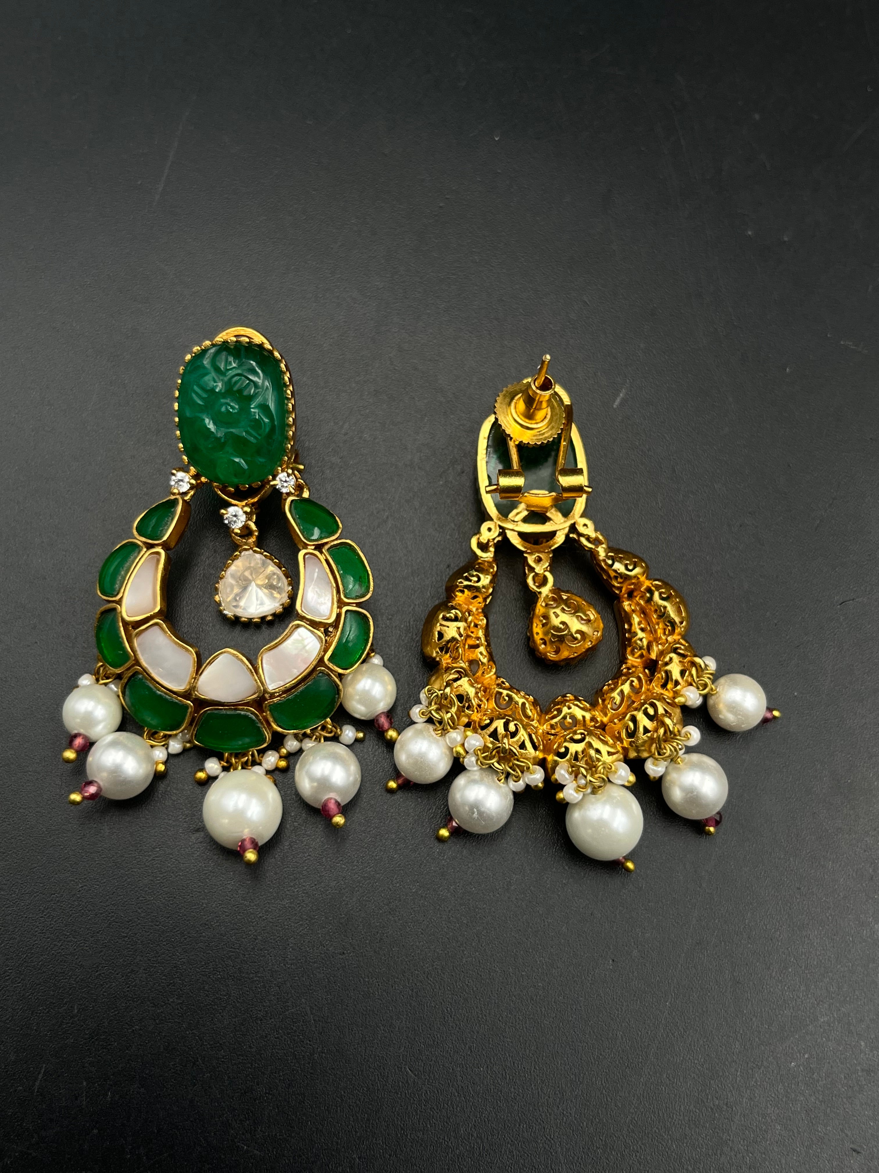 NAVYA EARRING