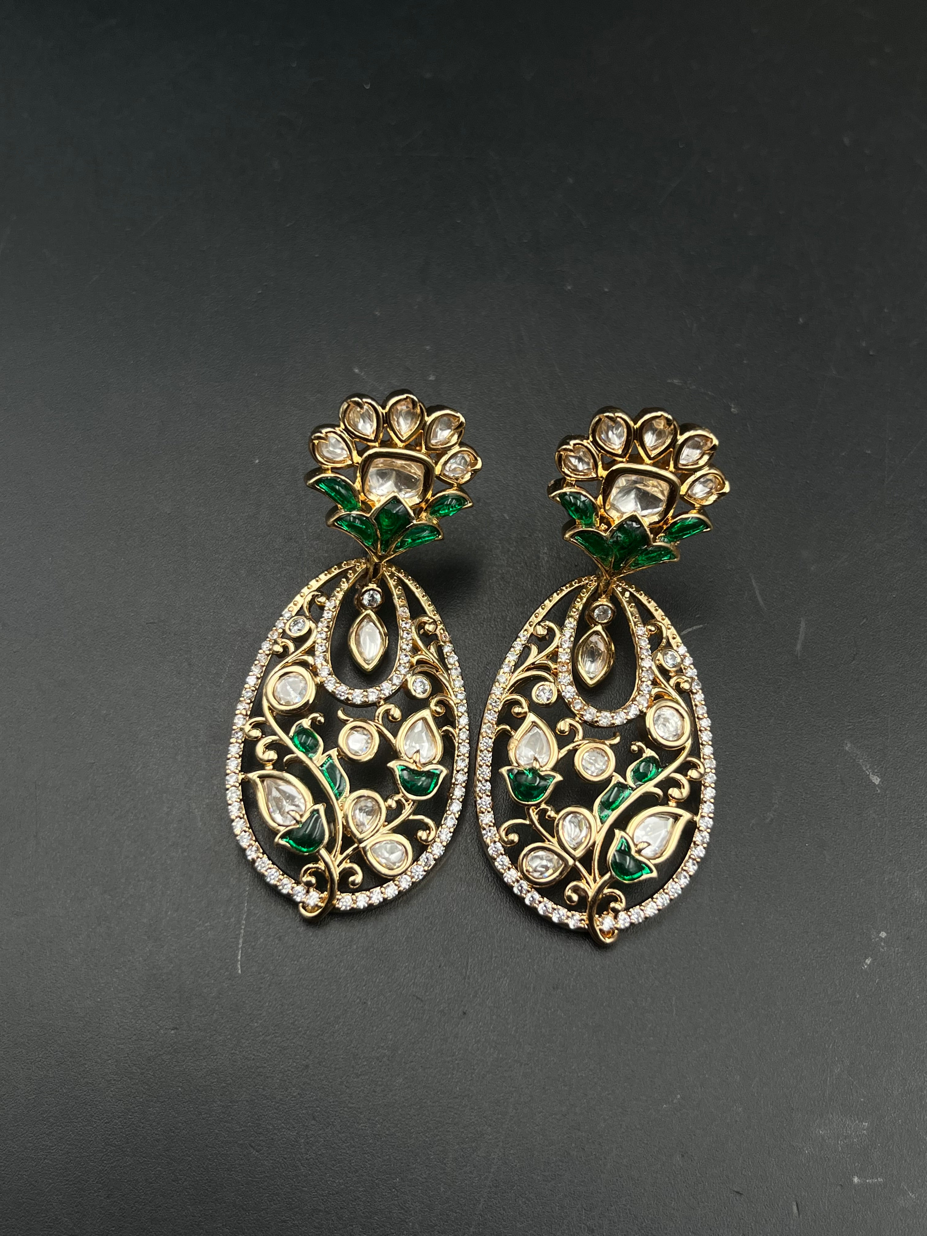 HINA EARRING