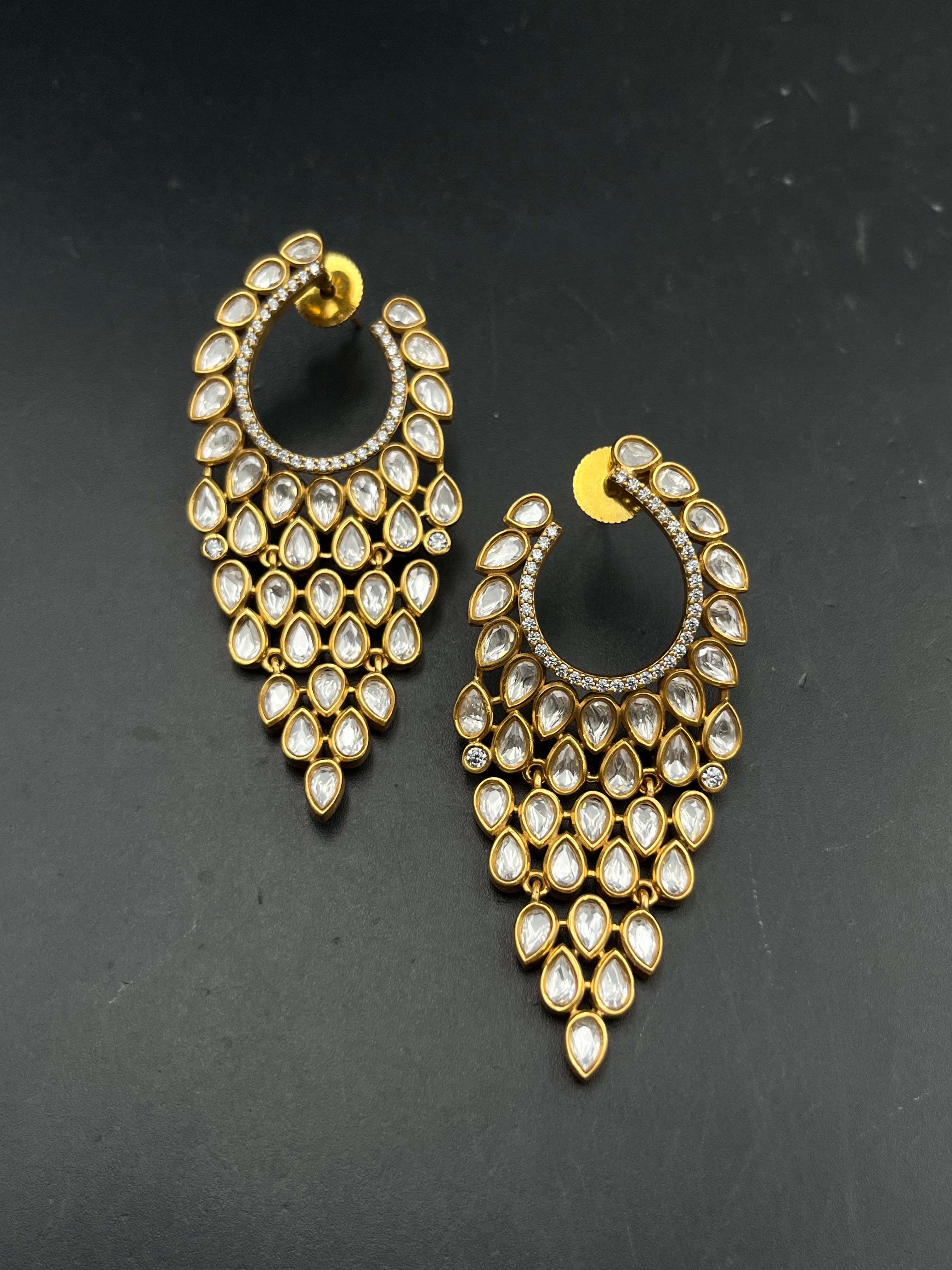 SUHANA EARRING