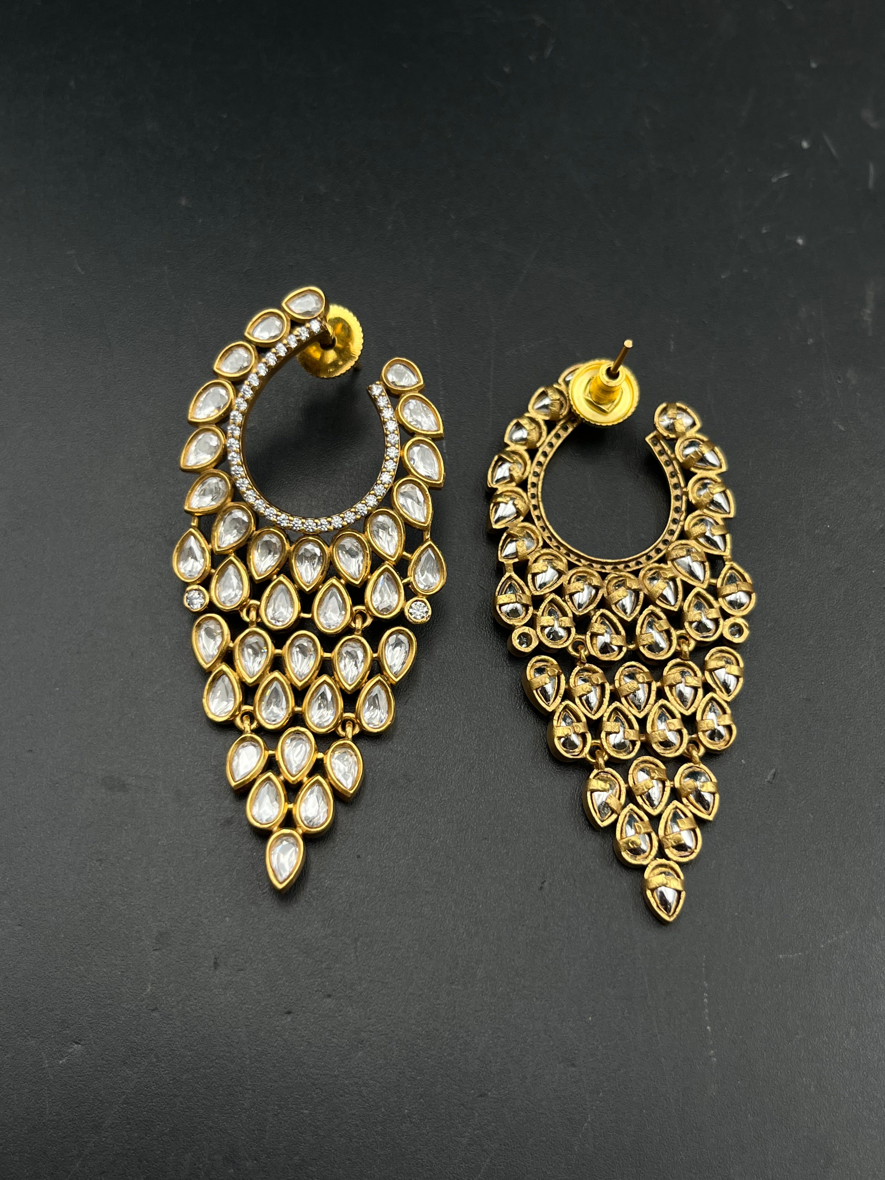 SUHANA EARRING