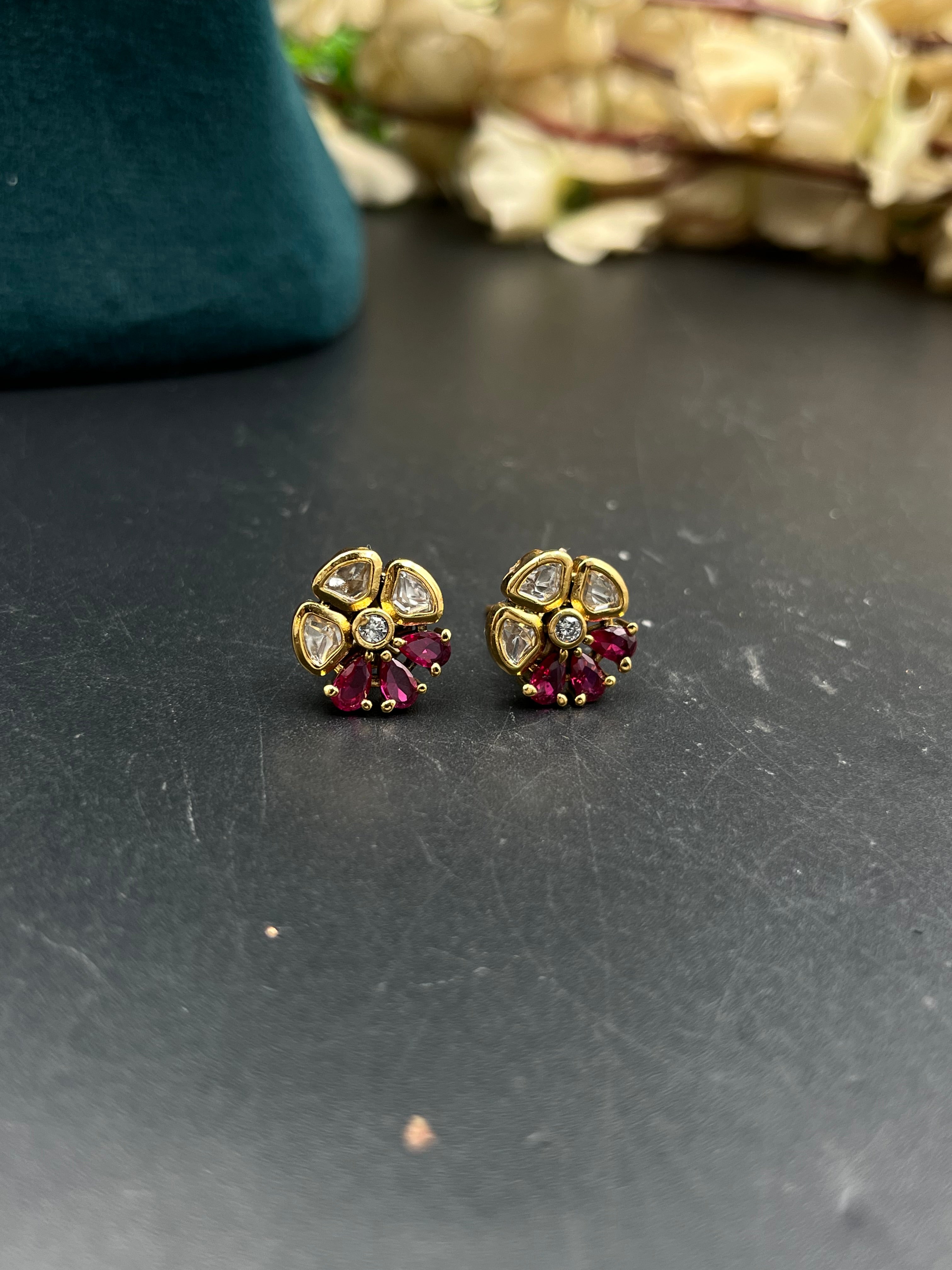 HESHU EARRING