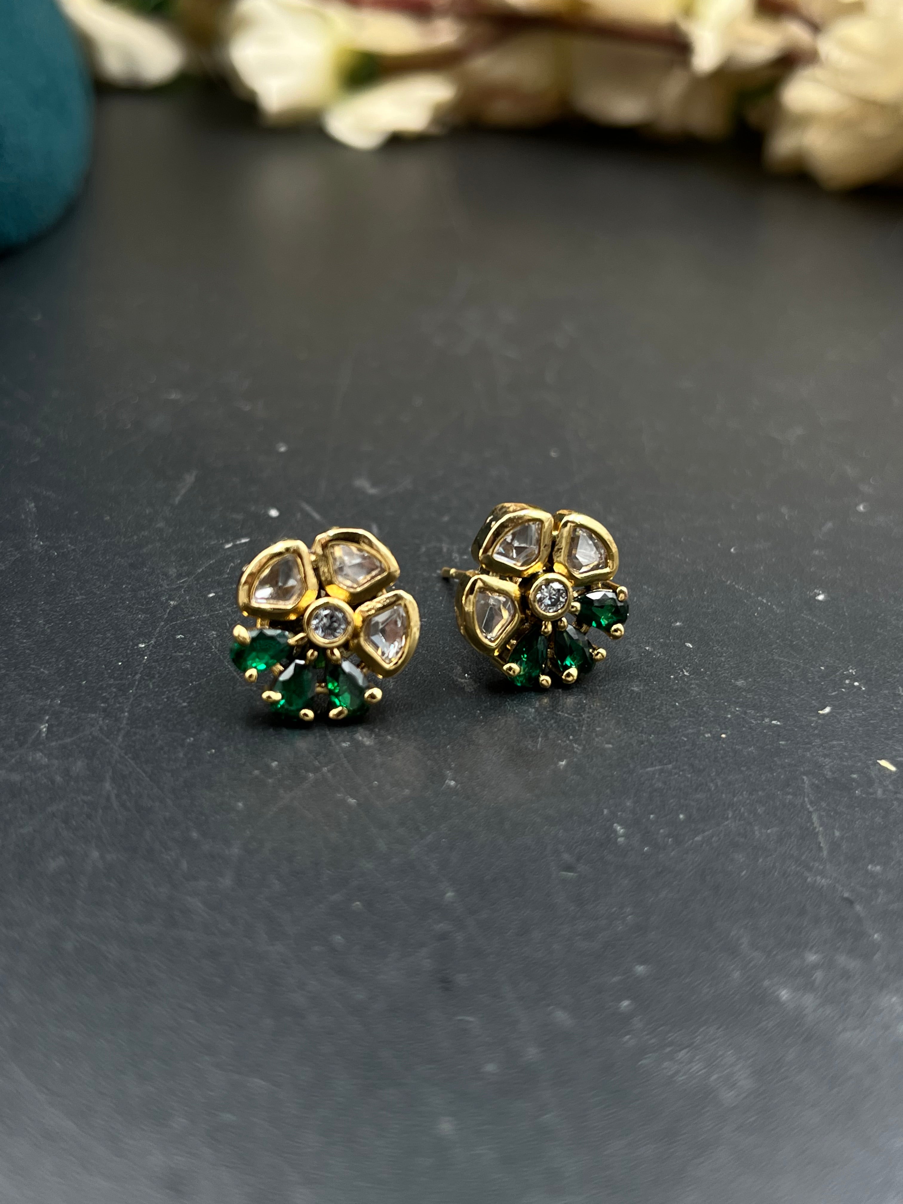 HESHU EARRING