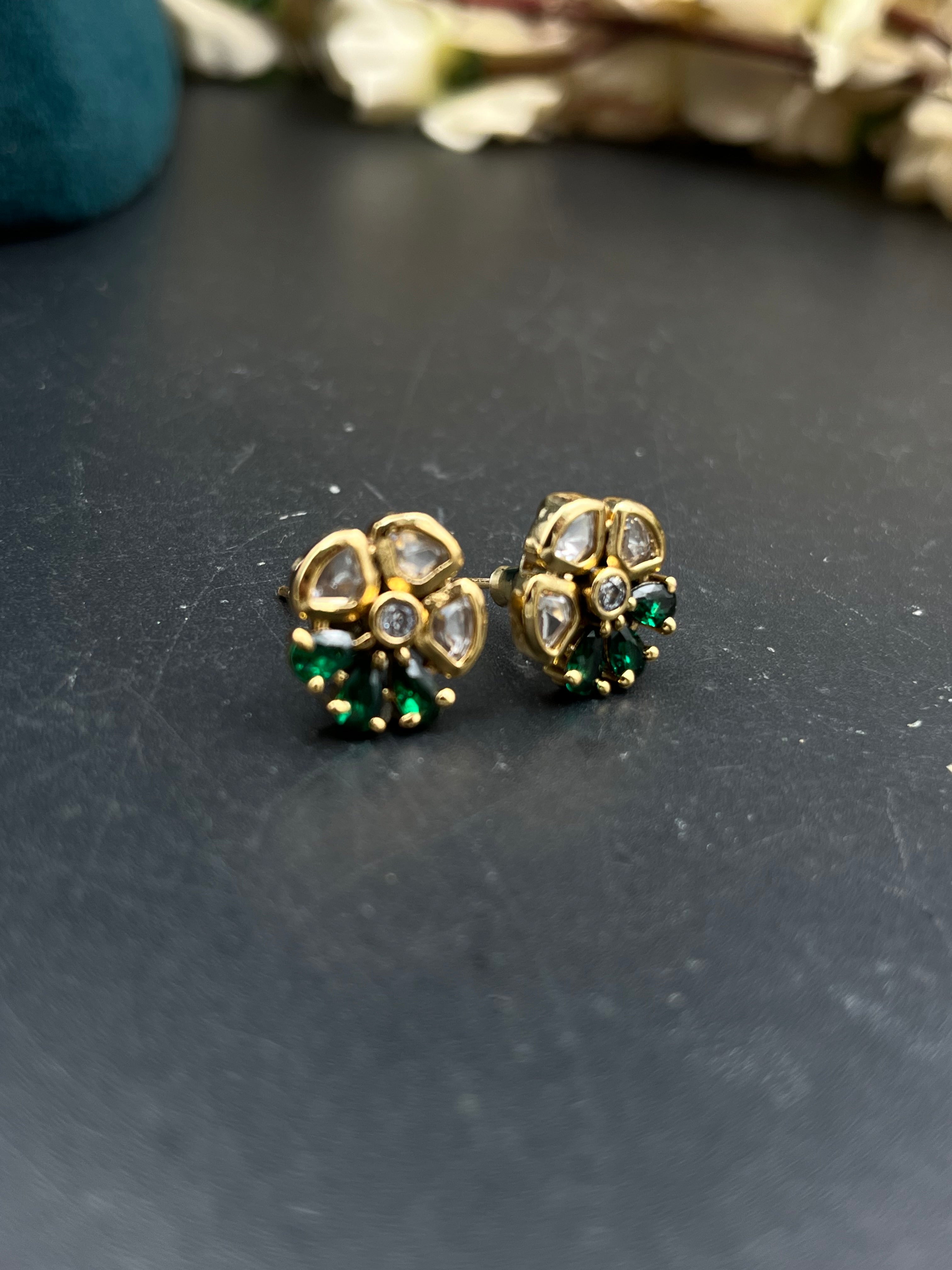 HESHU EARRING