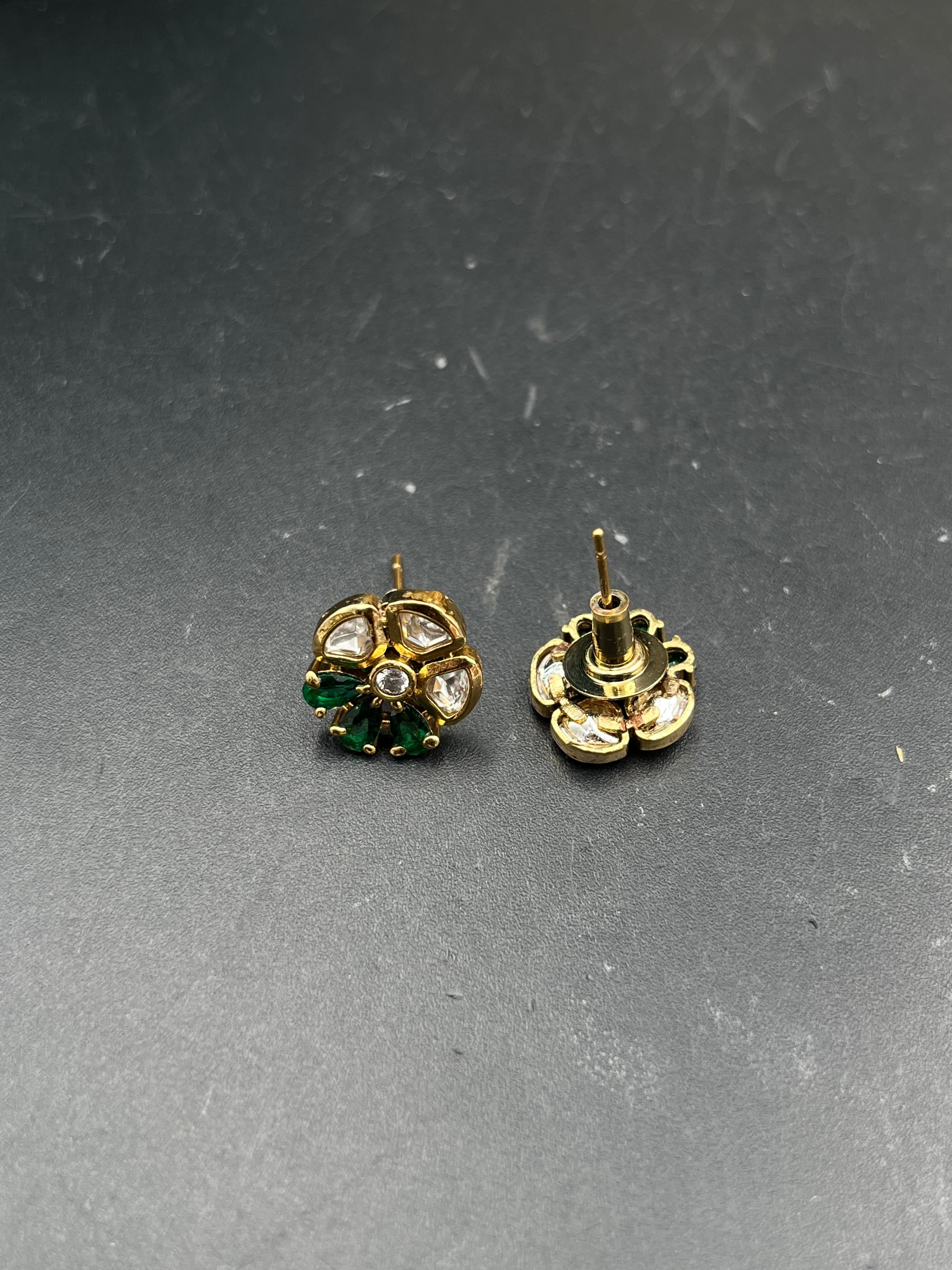 HESHU EARRING