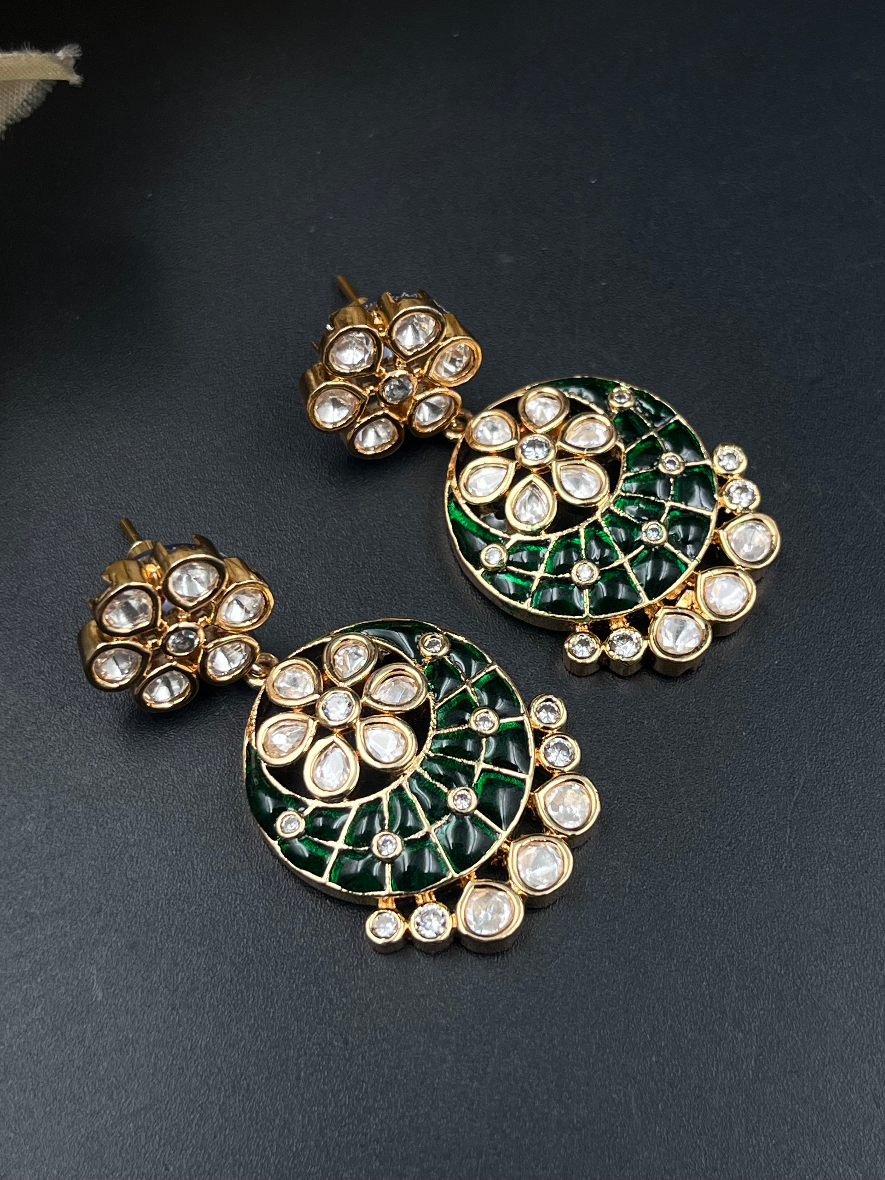 WIYA PENDANT
