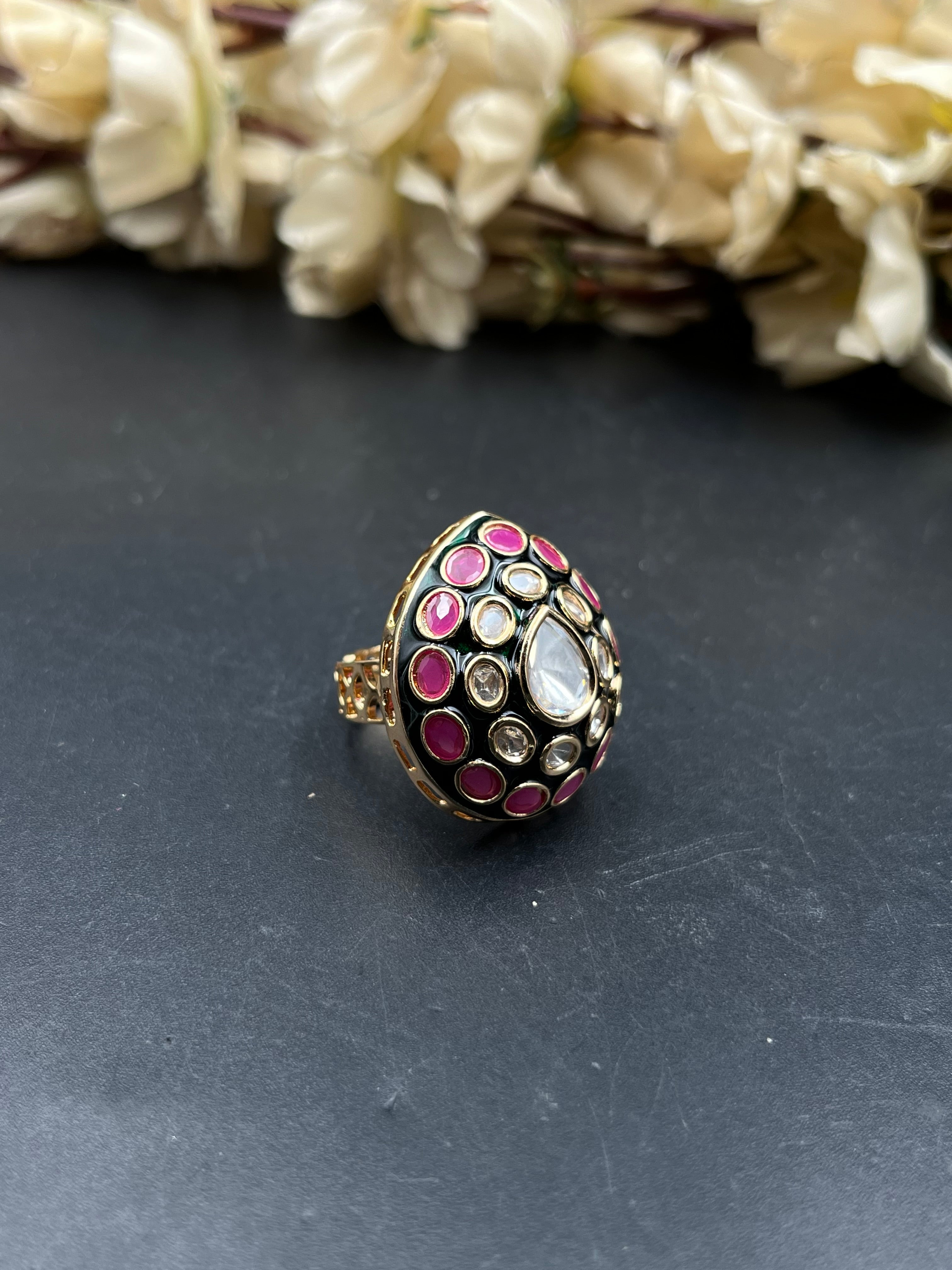 ZOYA RING