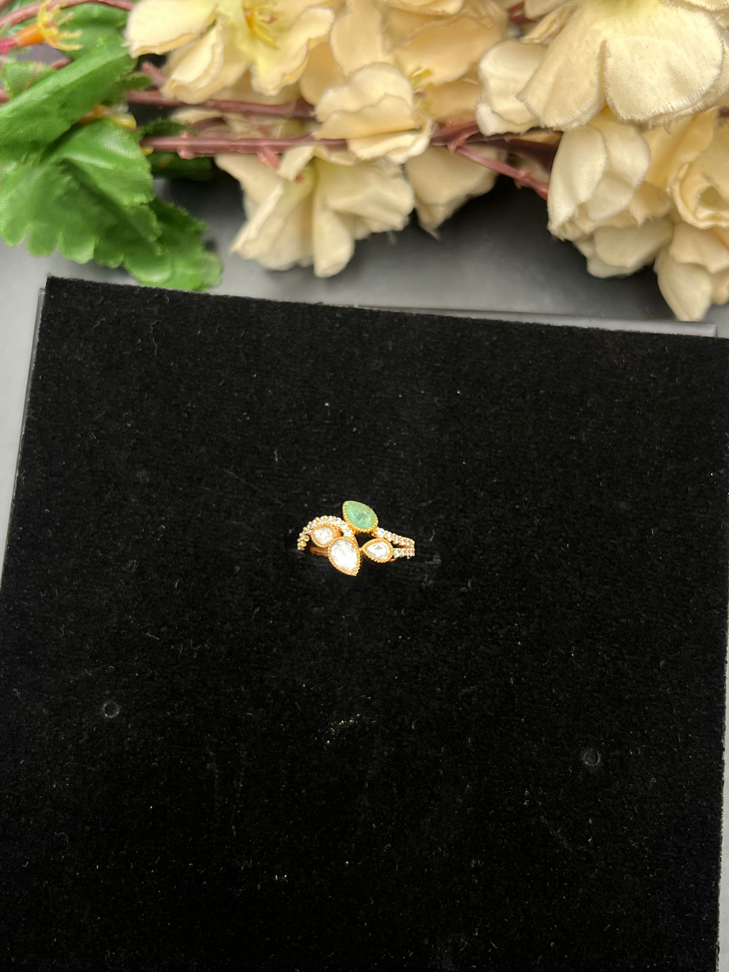 AARUNA RING