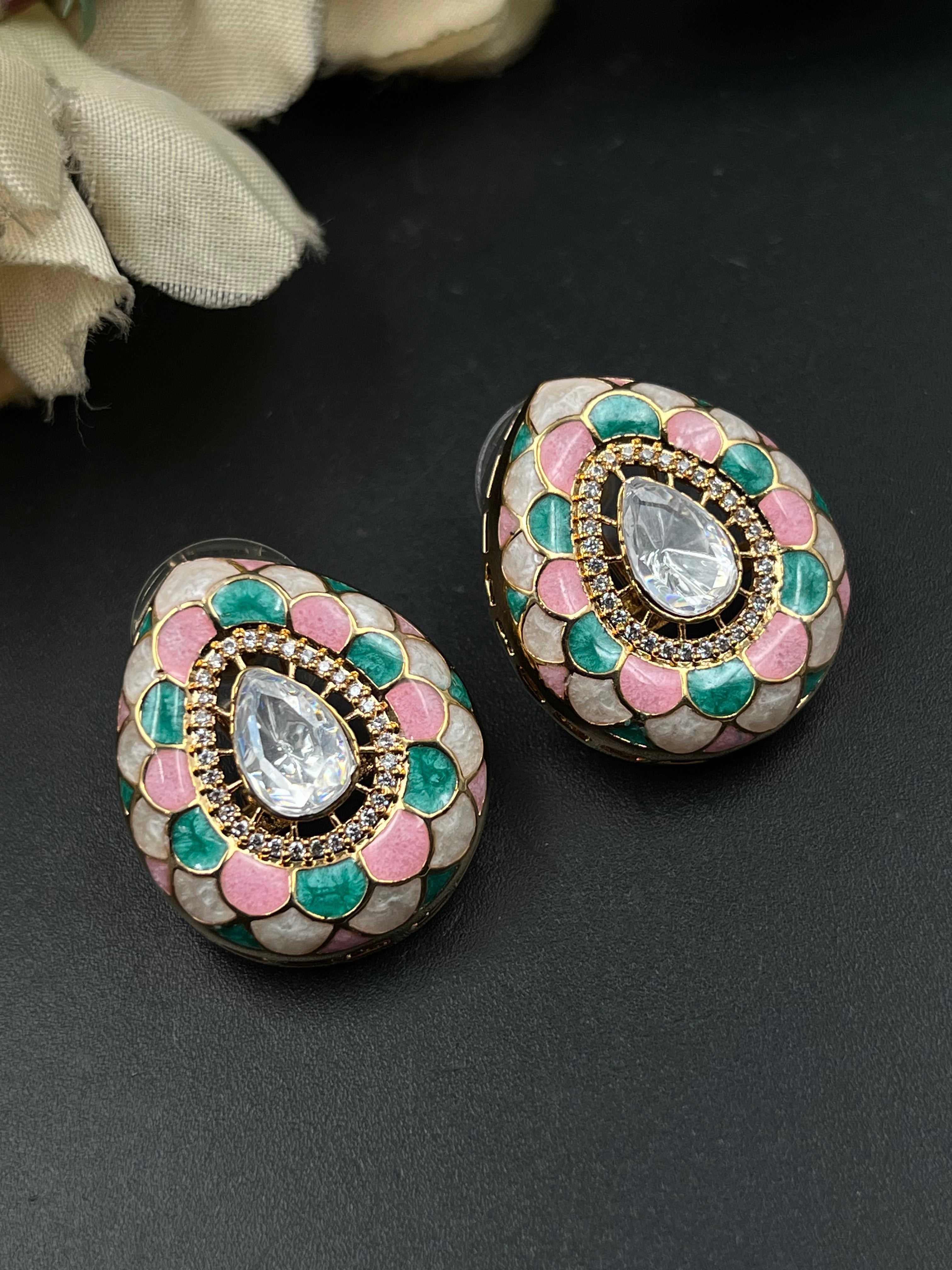 CHIYA PENDANT