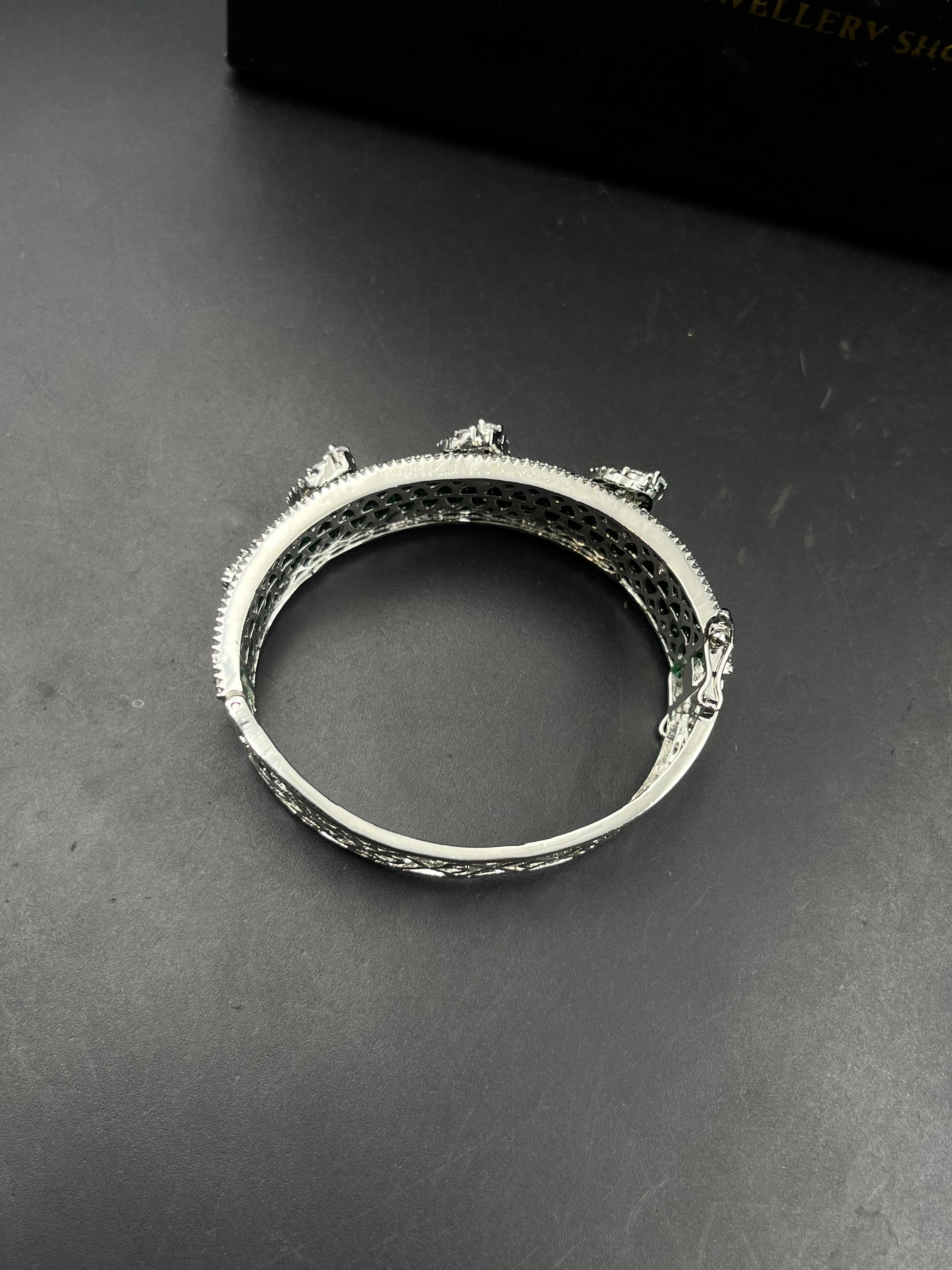 TRIU BRACELET