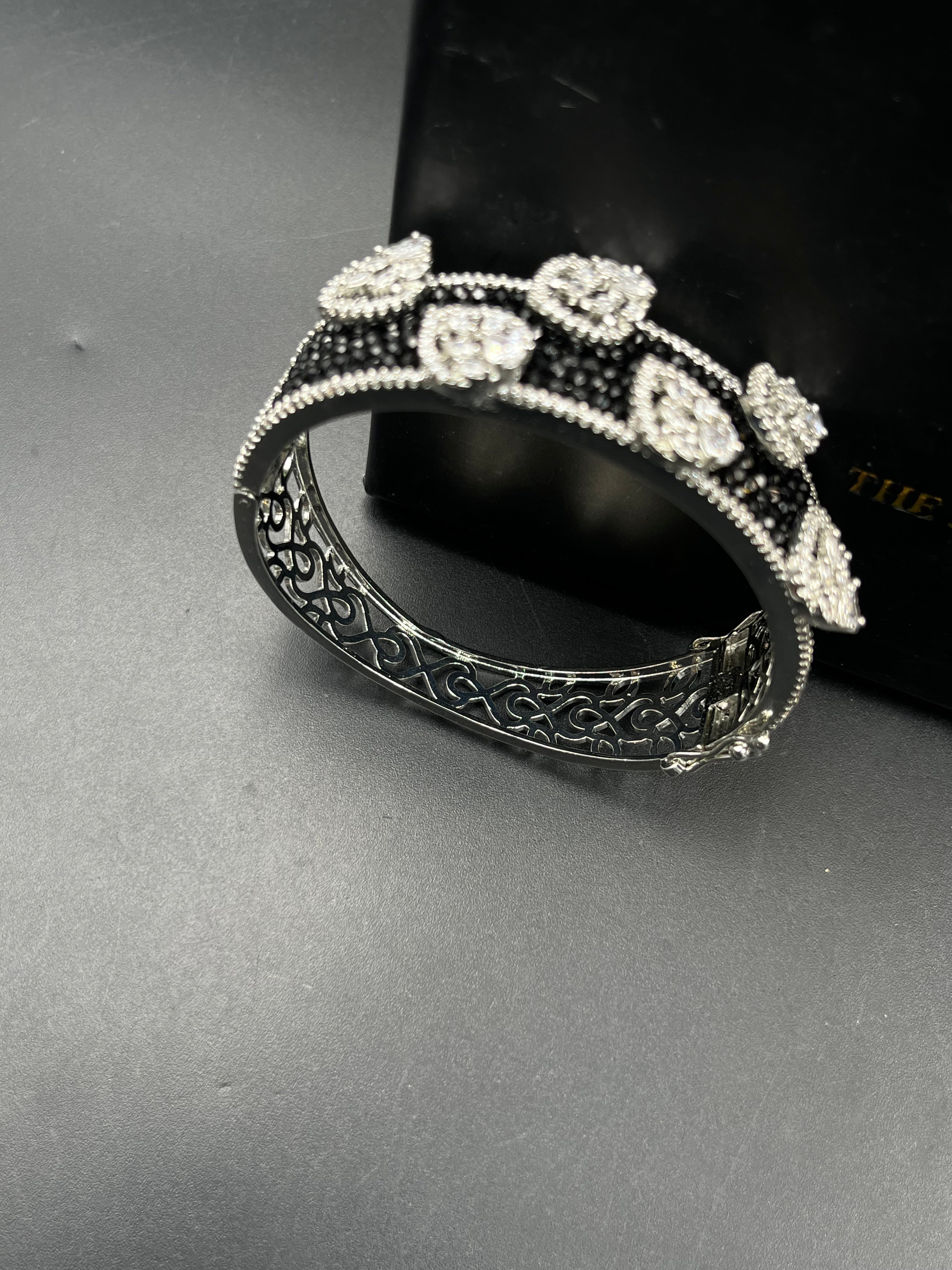 TRIU BRACELET