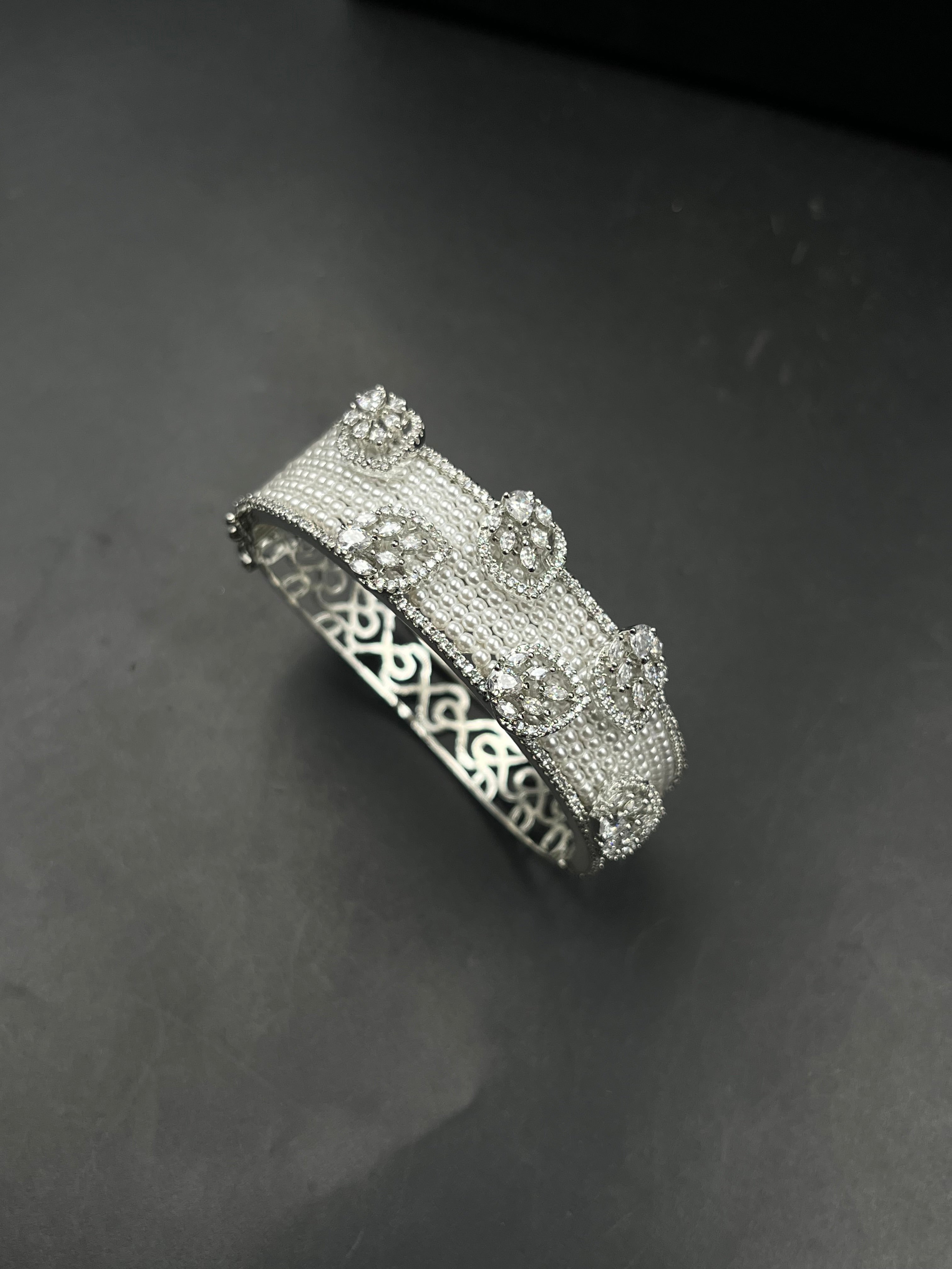 TRIU BRACELET