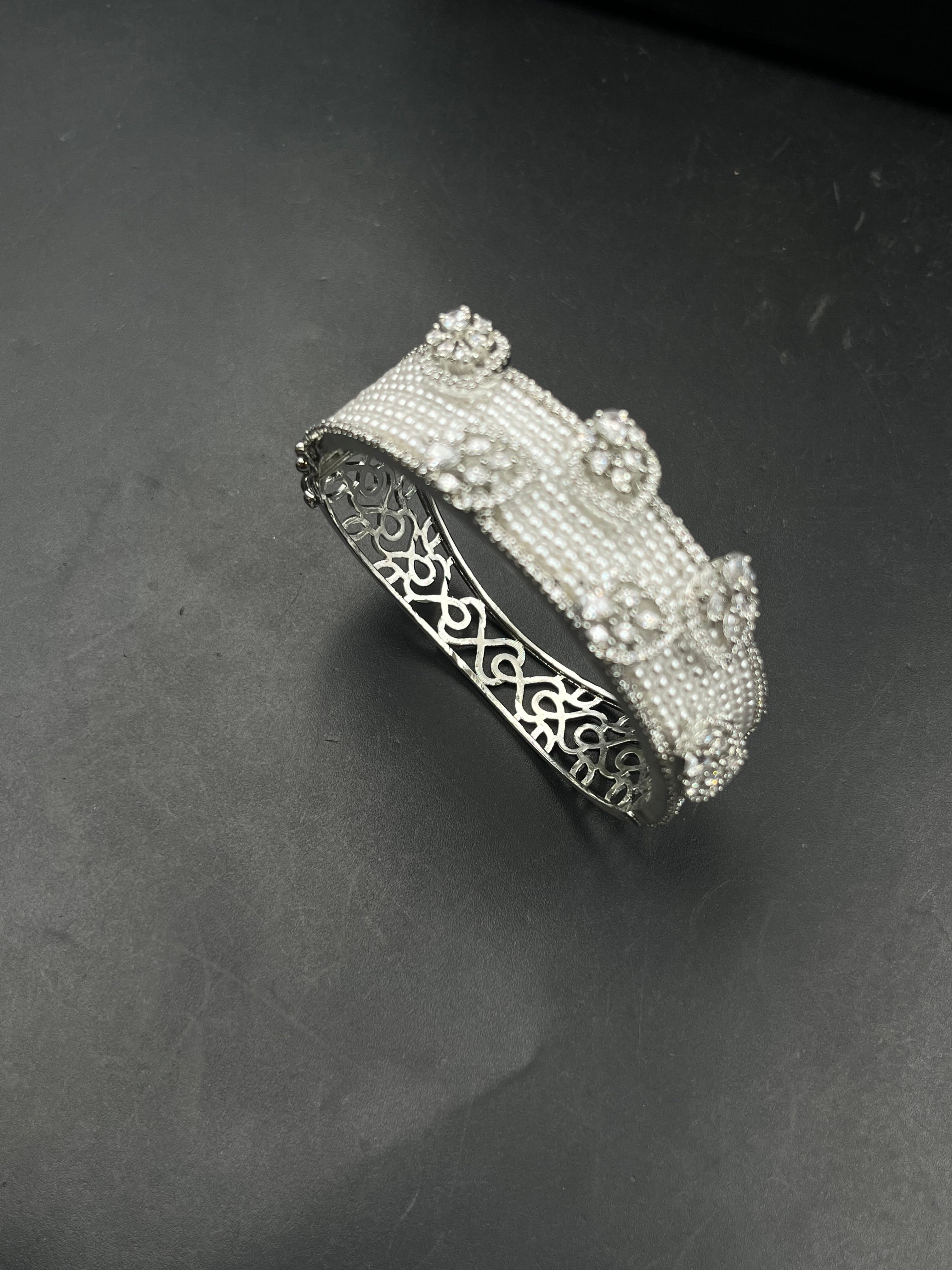TRIU BRACELET