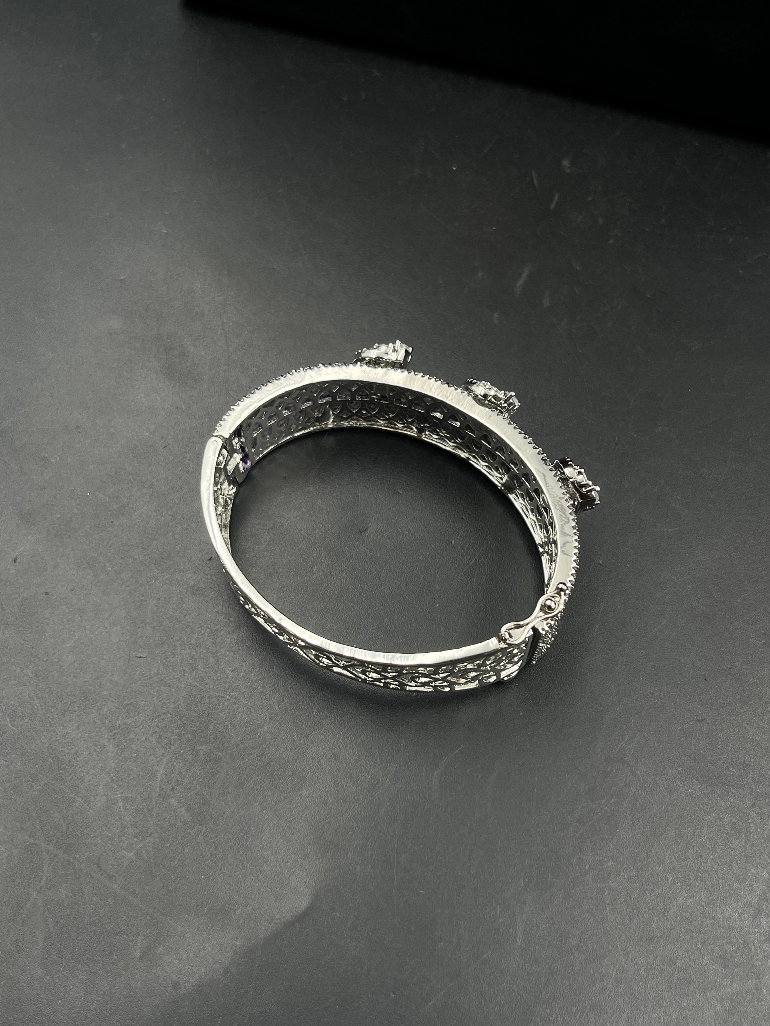 TRIU BRACELET