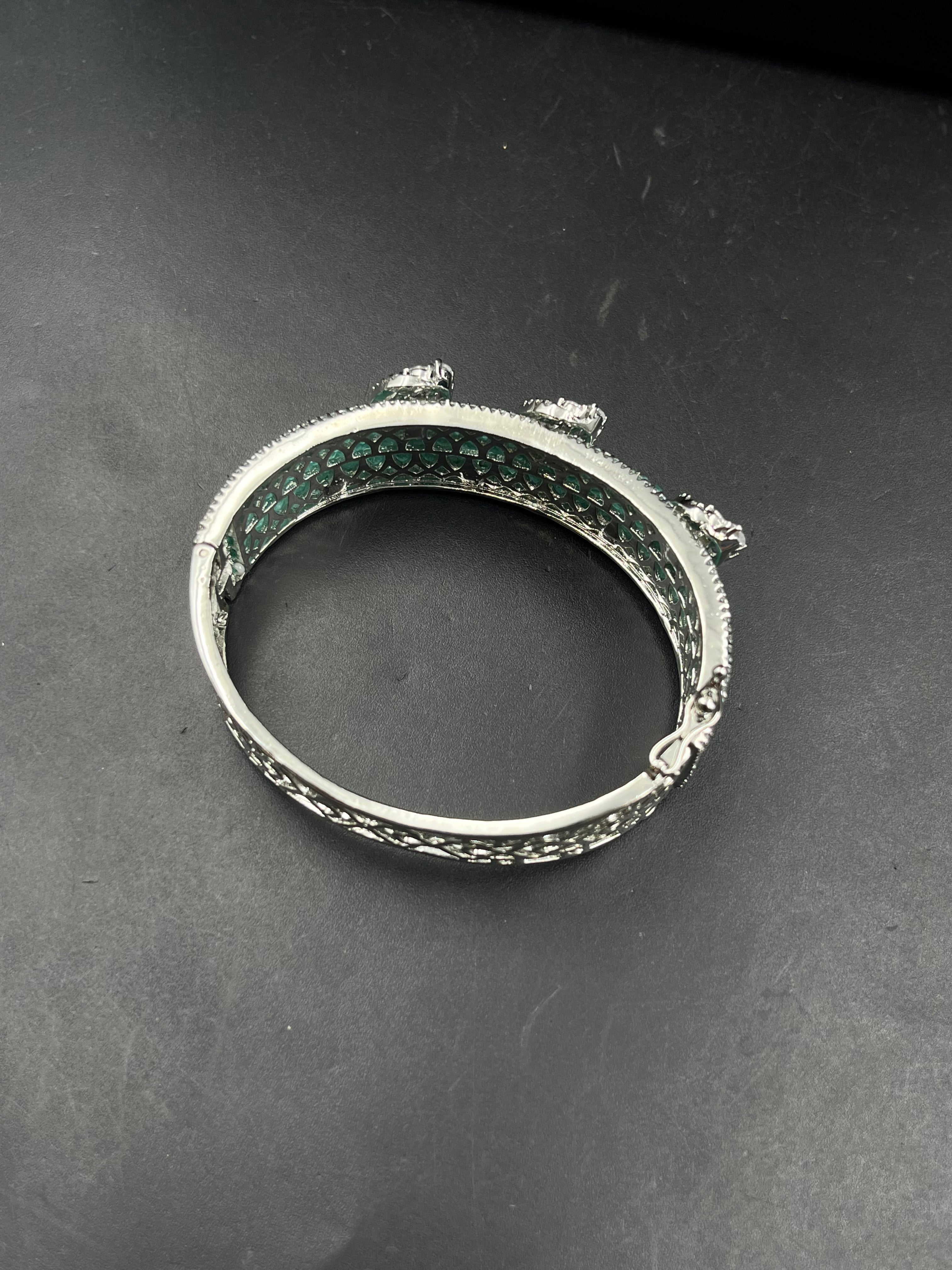 TRIU BRACELET