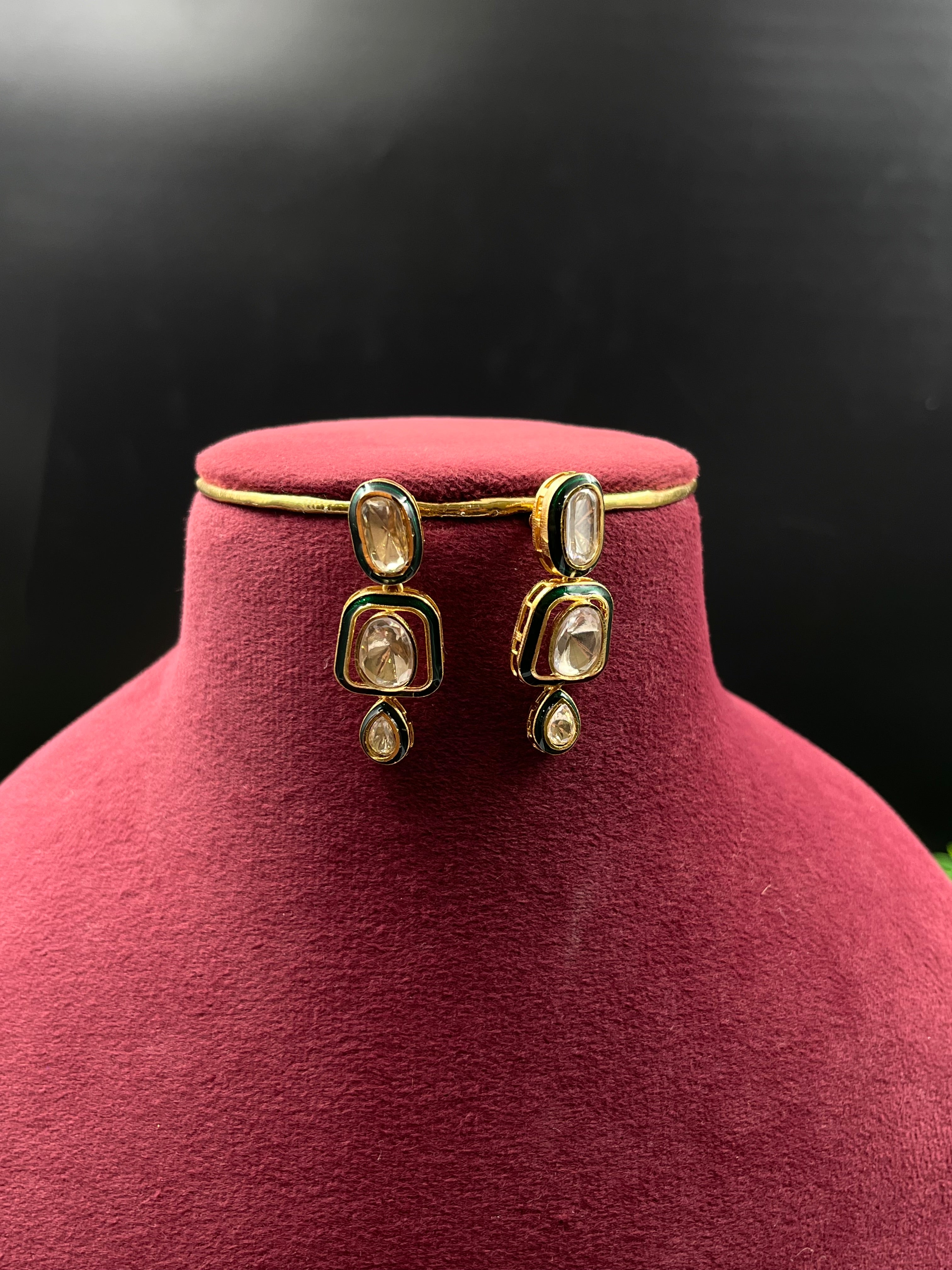 AUSHI NECKLACE