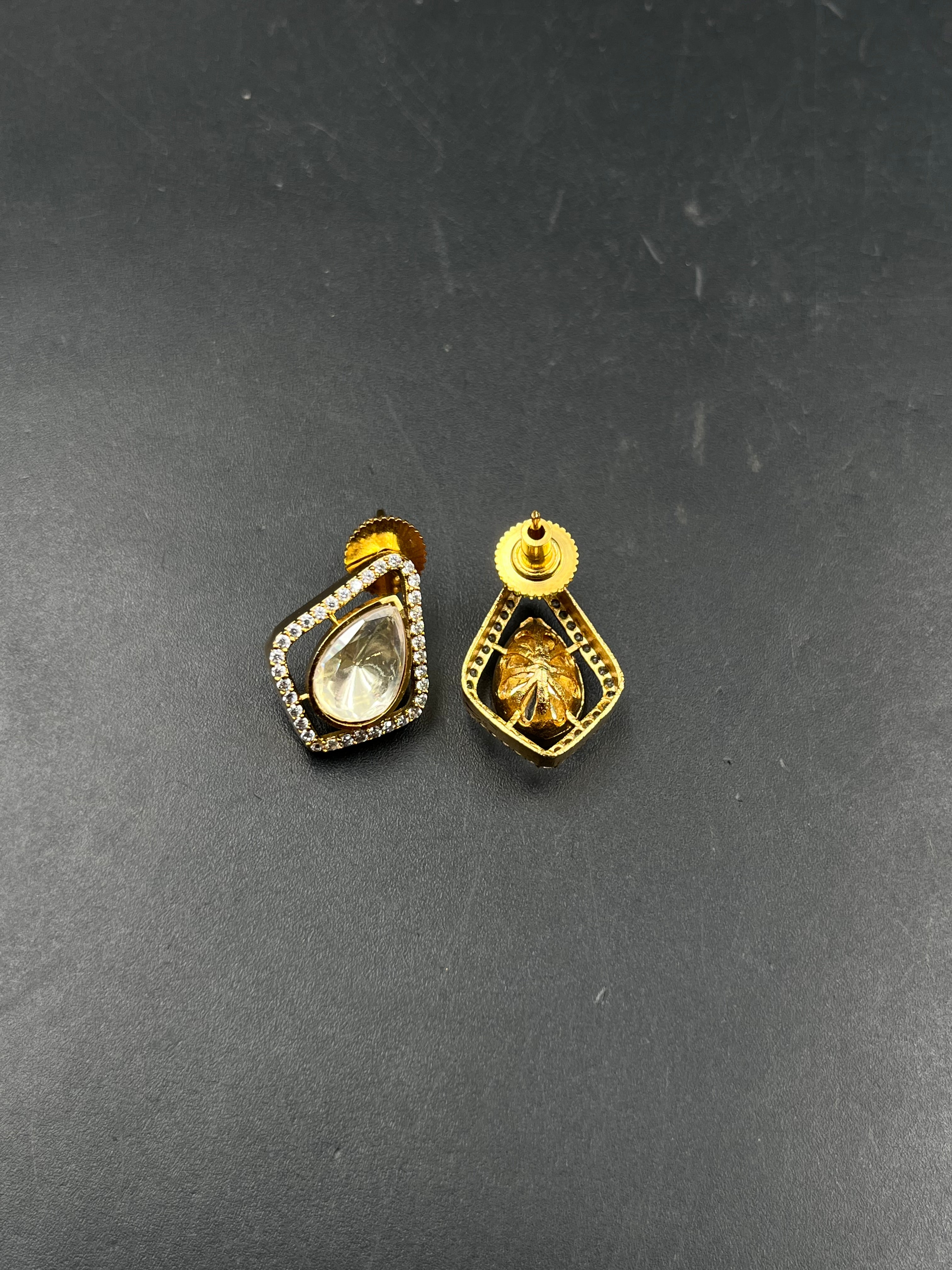 MERY EARRING