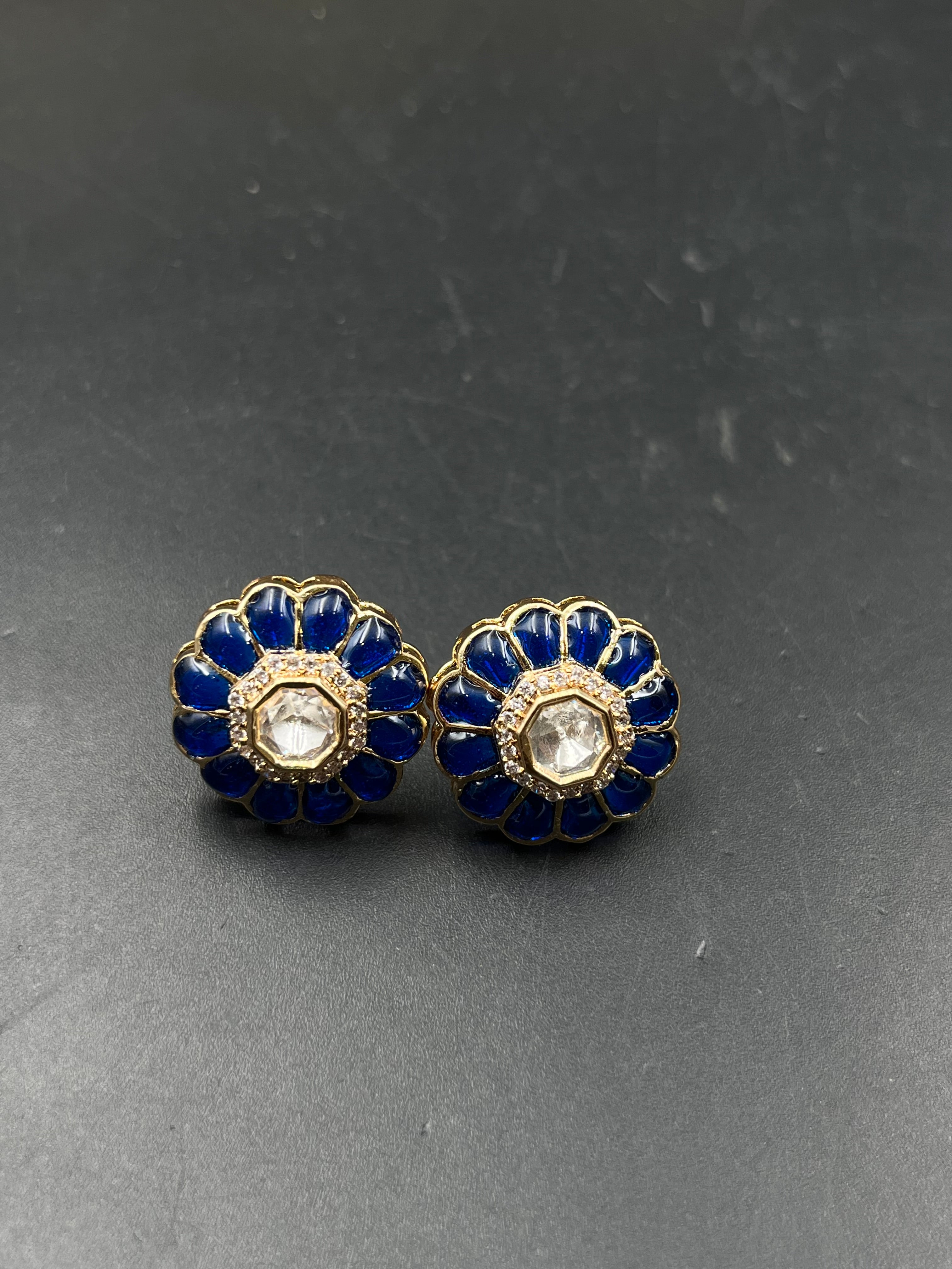 DIVYA EARRING