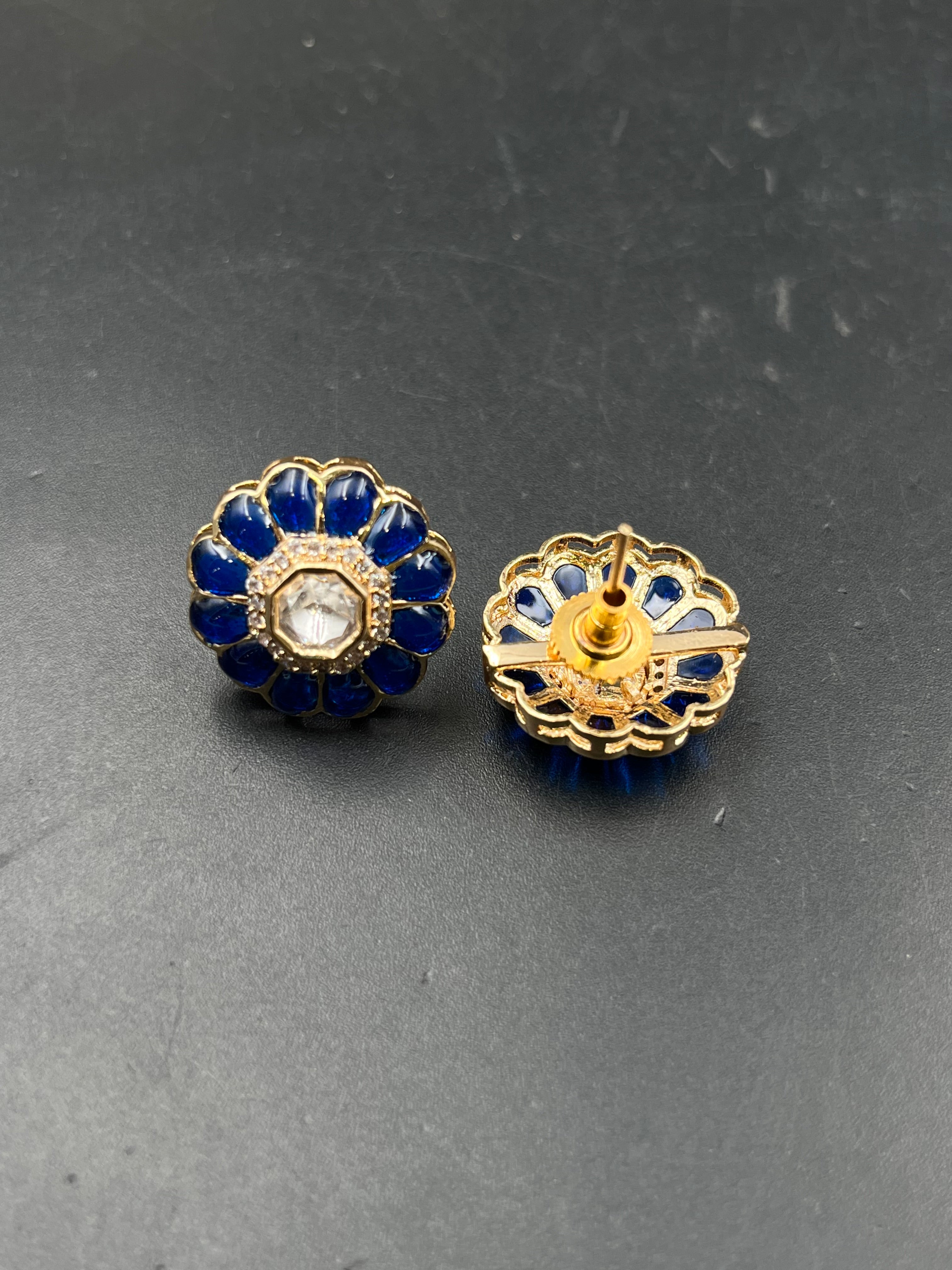 DIVYA EARRING