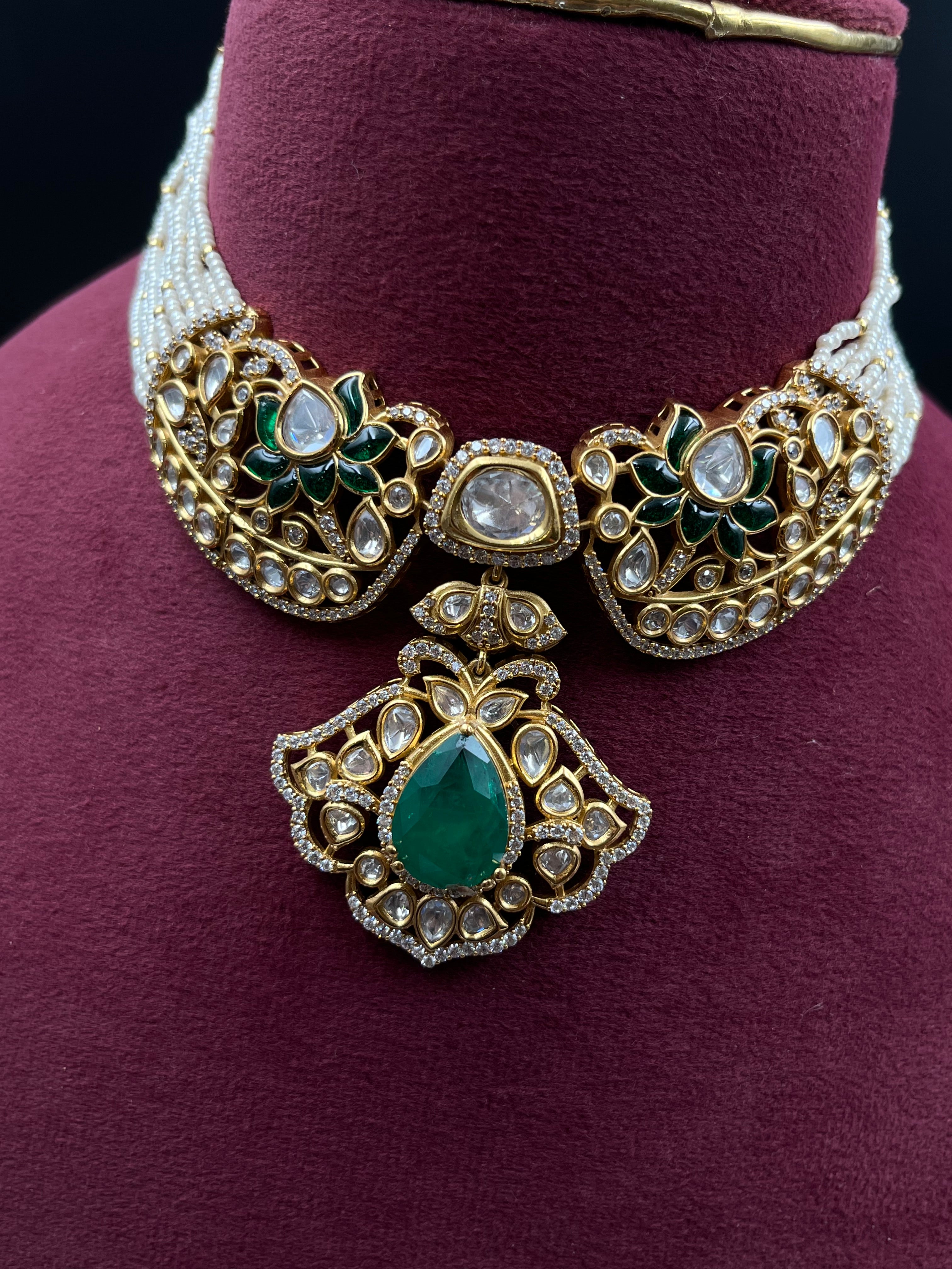 SHANU NECKLACE