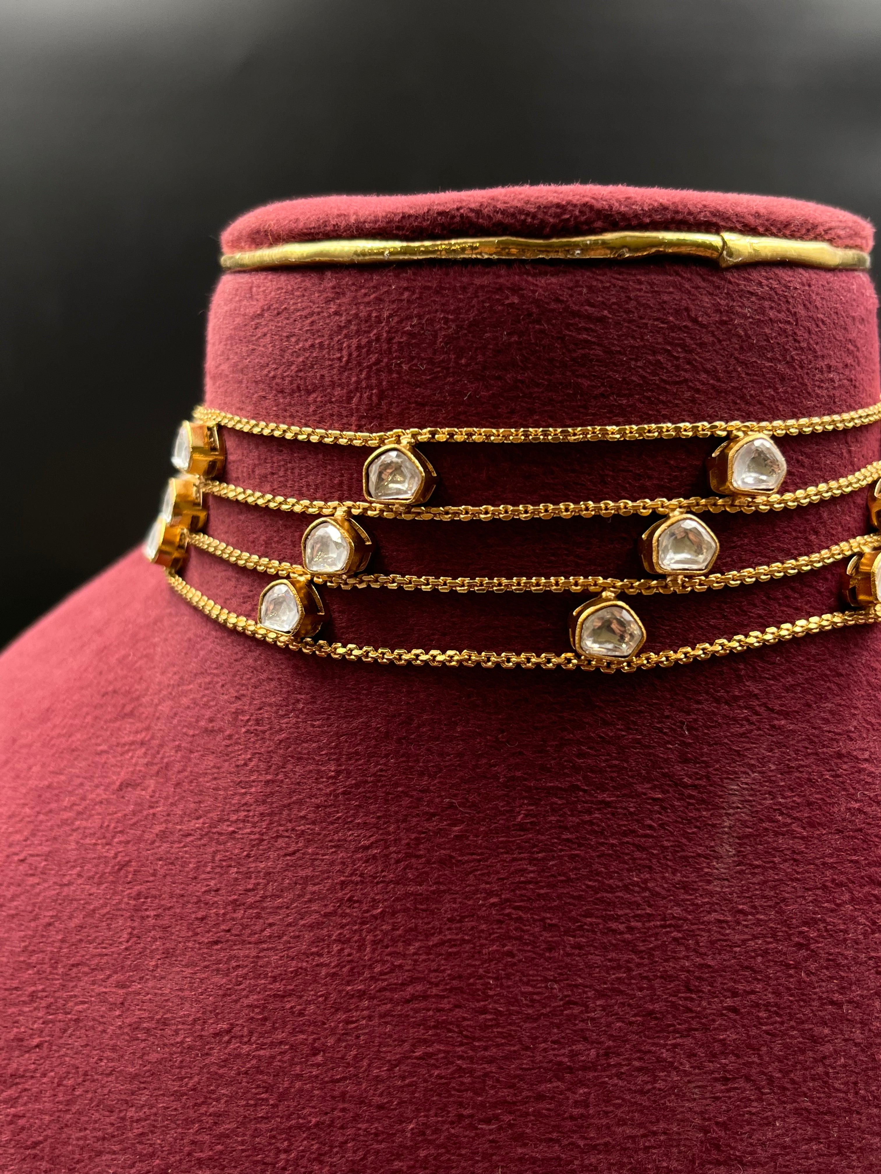 ZOYA NECKLACE