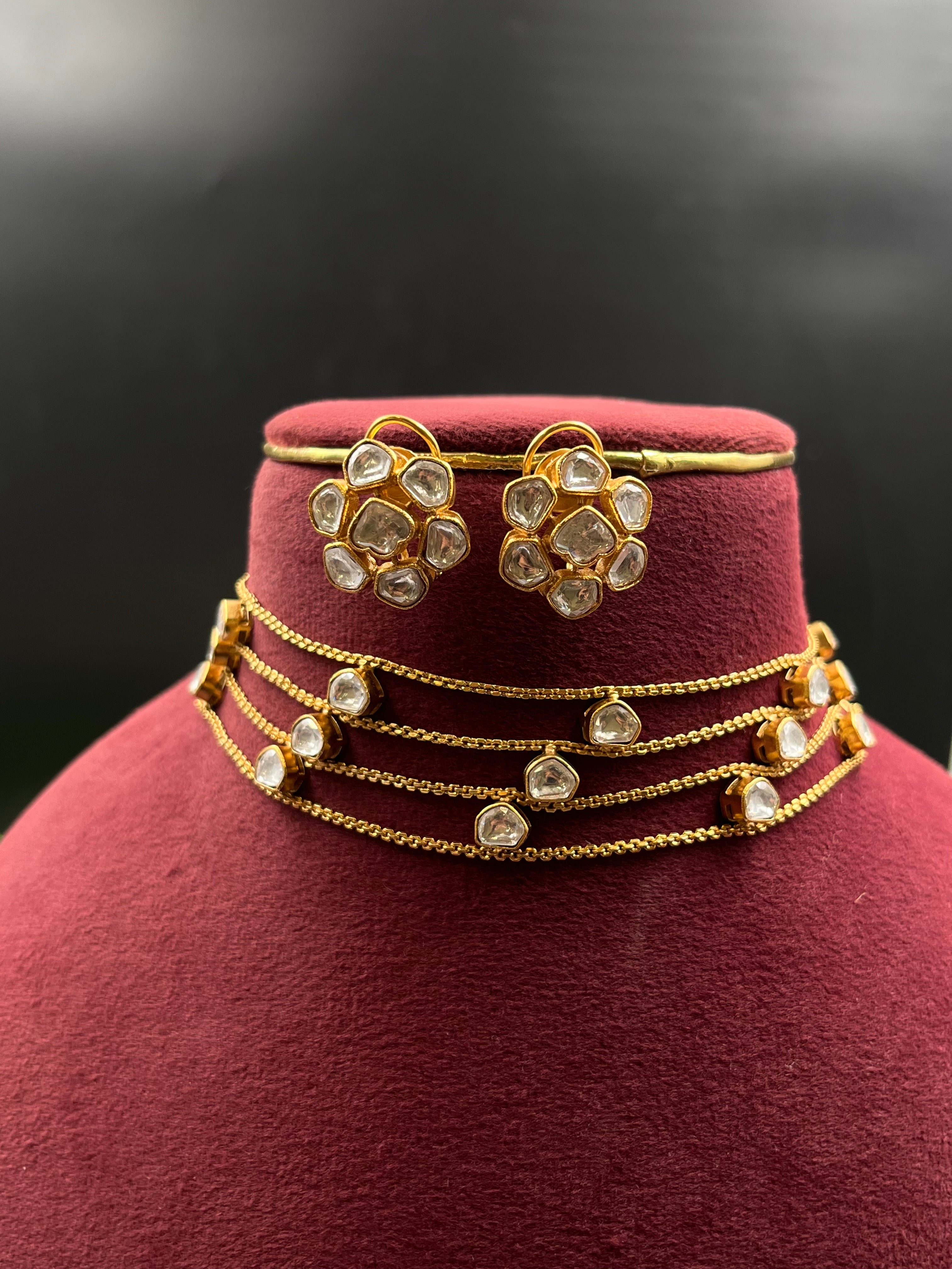 ZOYA NECKLACE