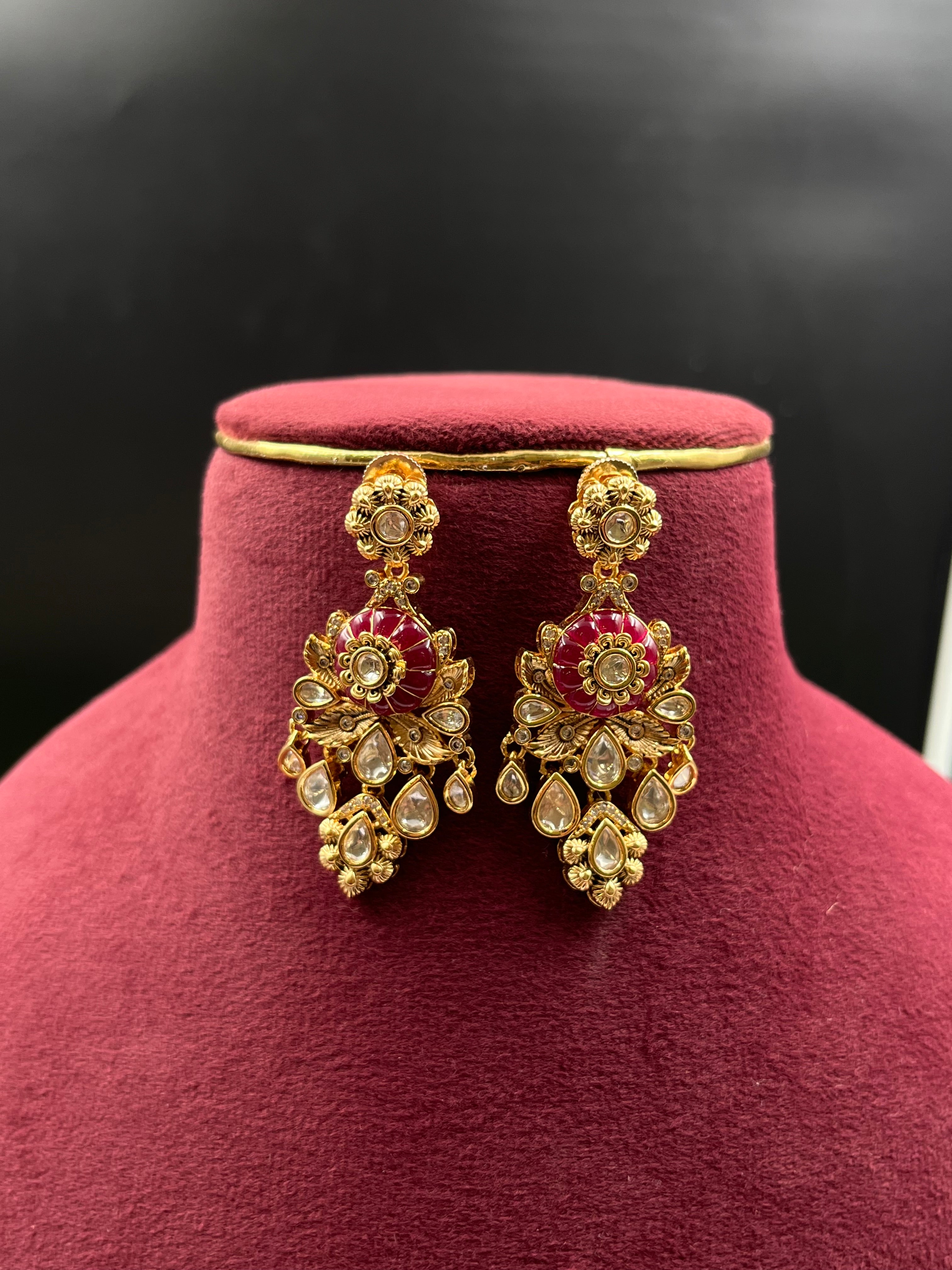 GORI NECKLACE