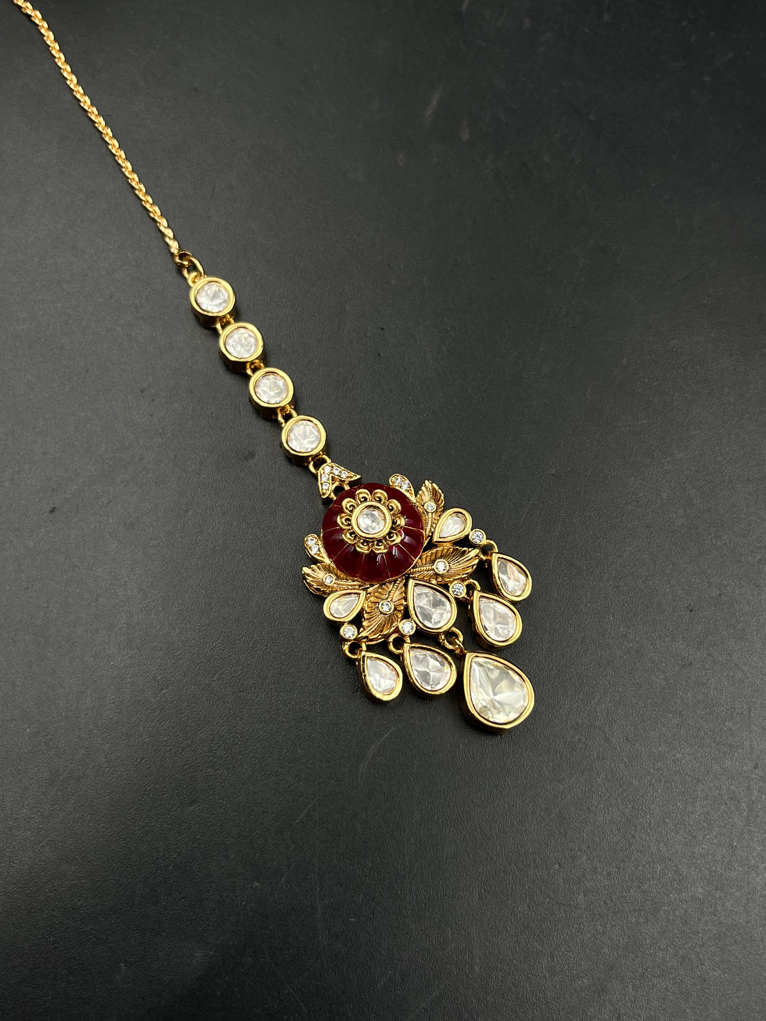 GORI NECKLACE