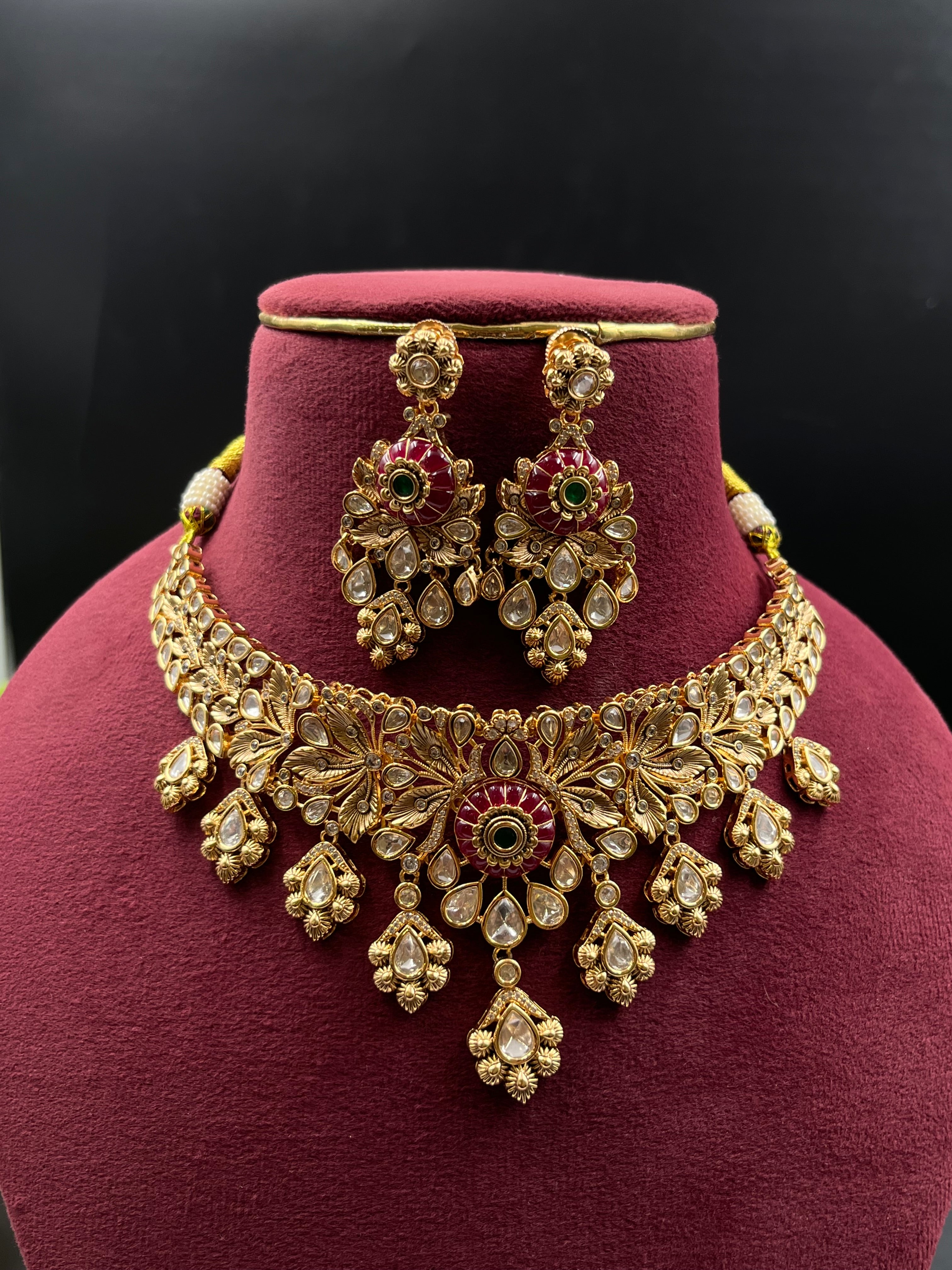 GORI NECKLACE