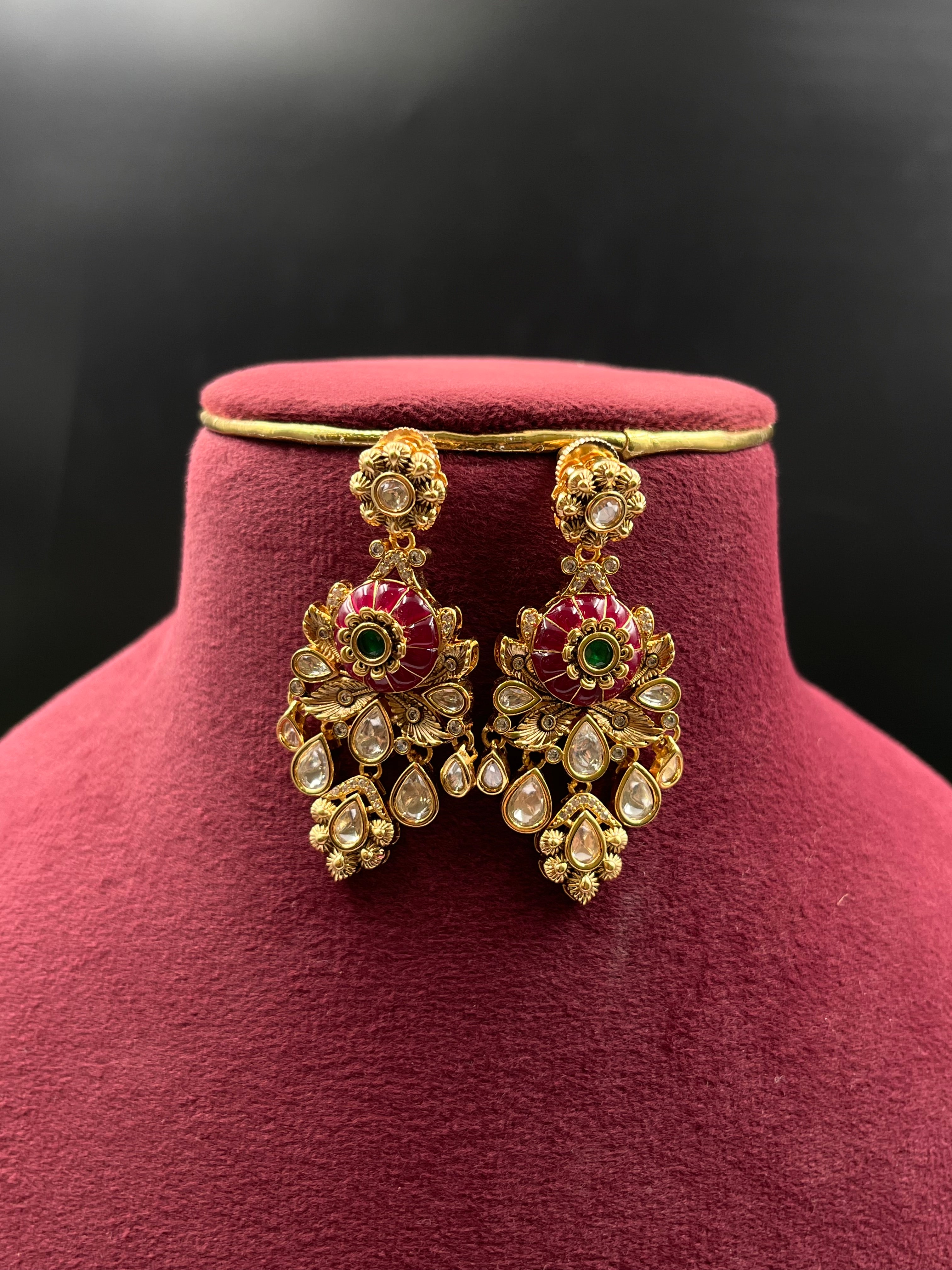 GORI NECKLACE