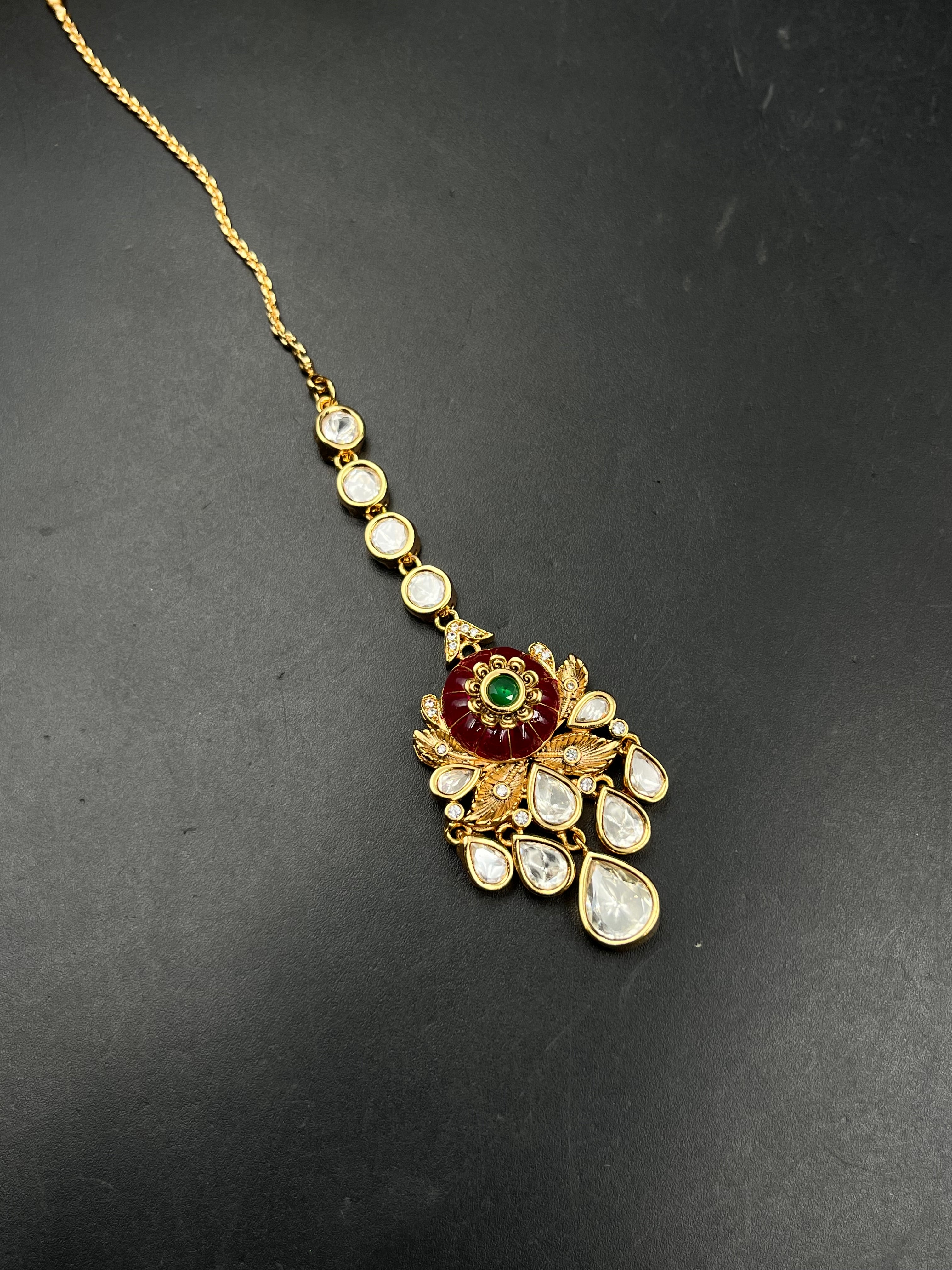GORI NECKLACE