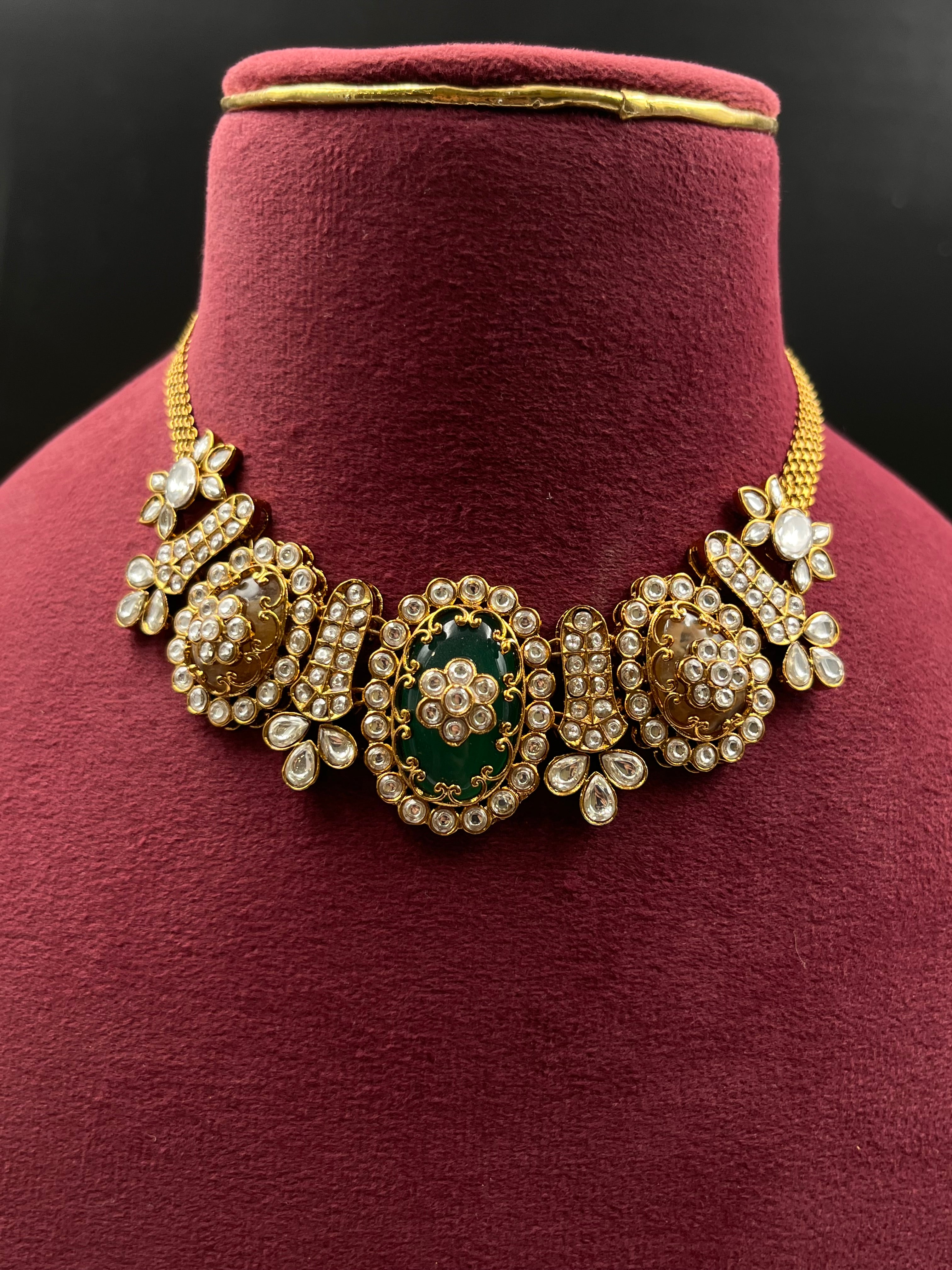 HENA NECKLACE