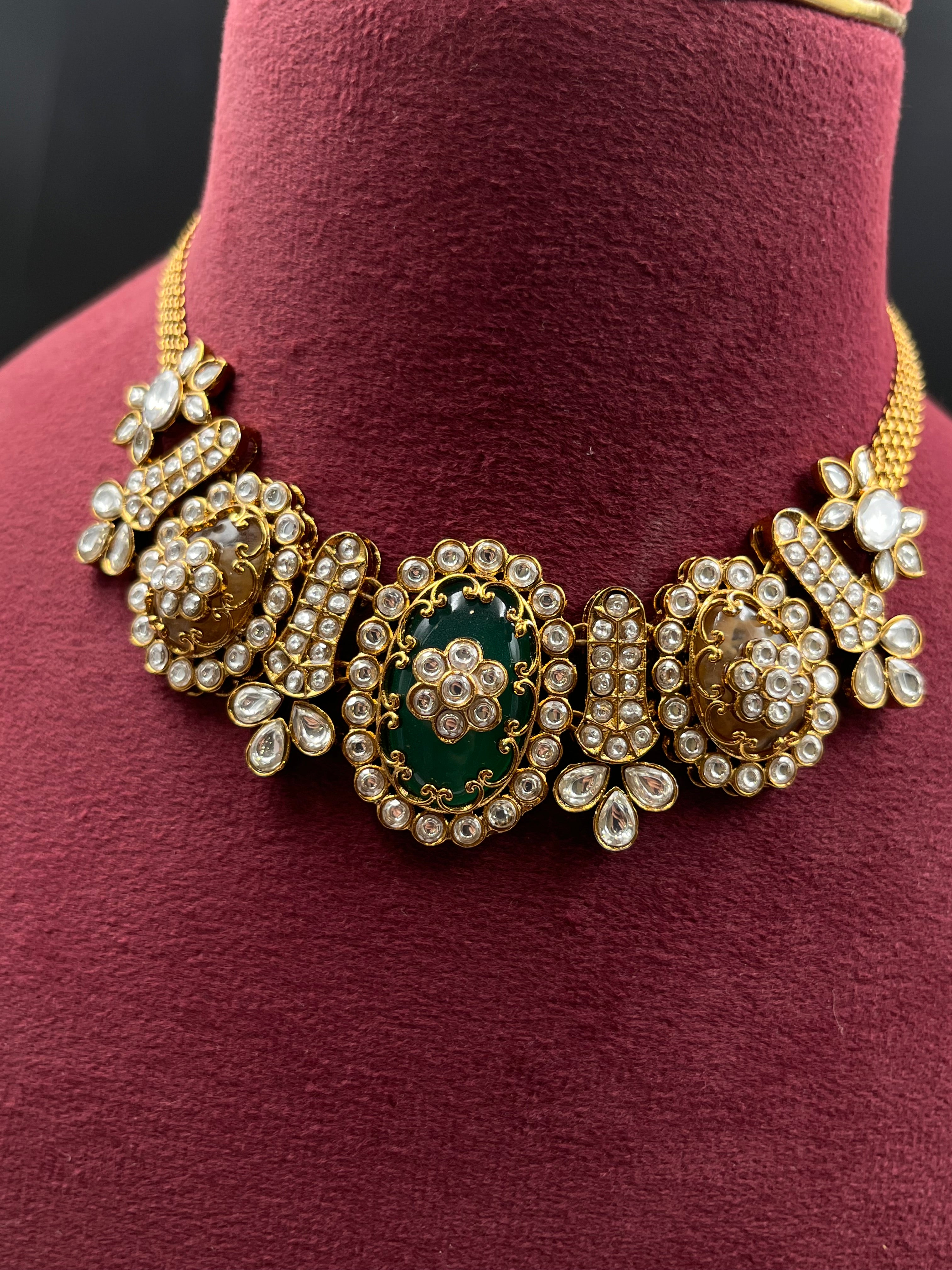 HENA NECKLACE