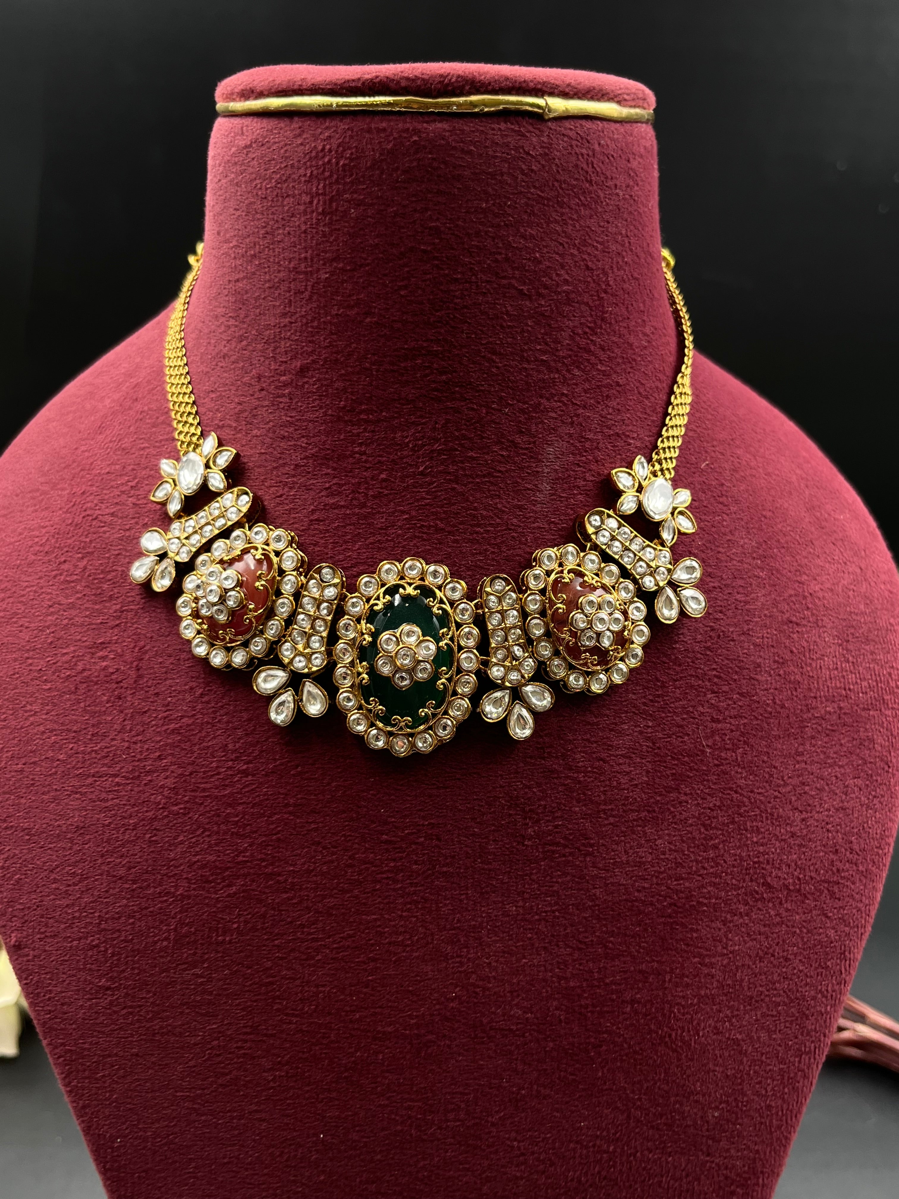 HENA NECKLACE