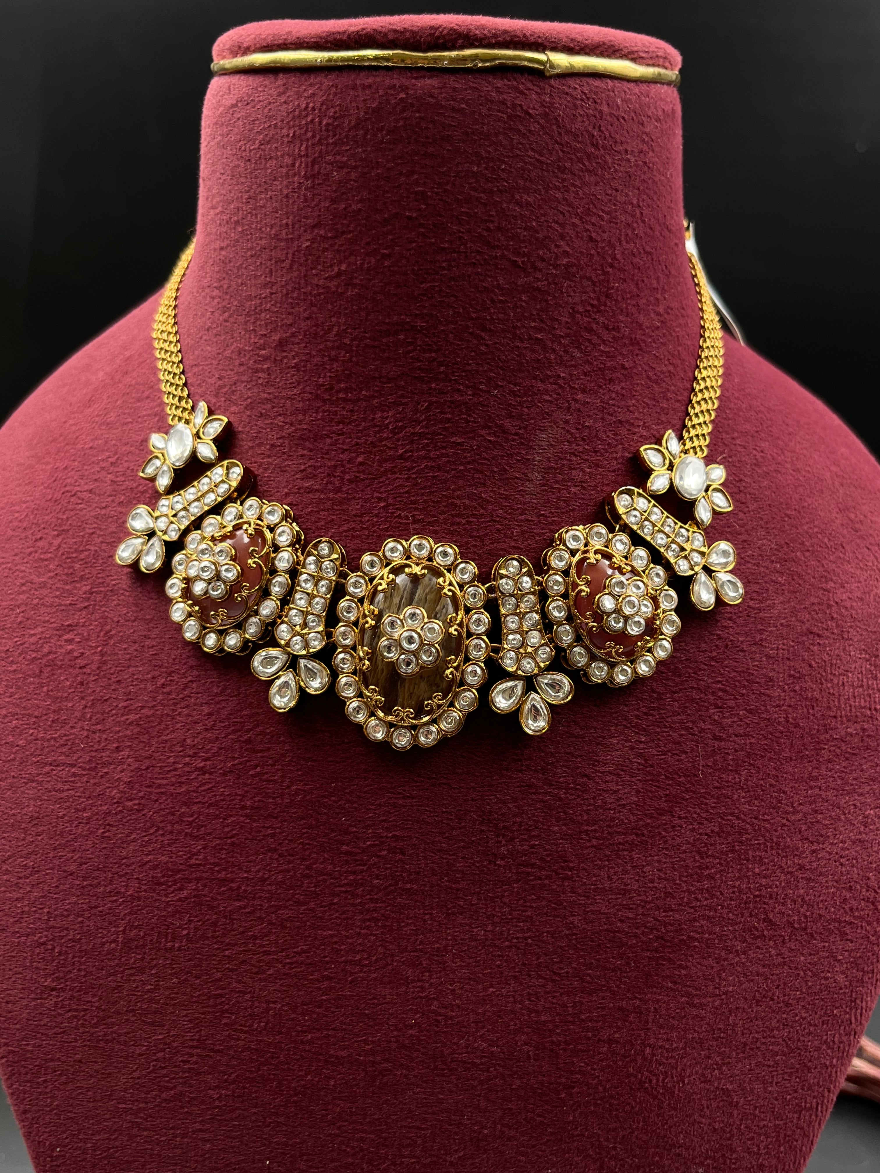 HENA NECKLACE