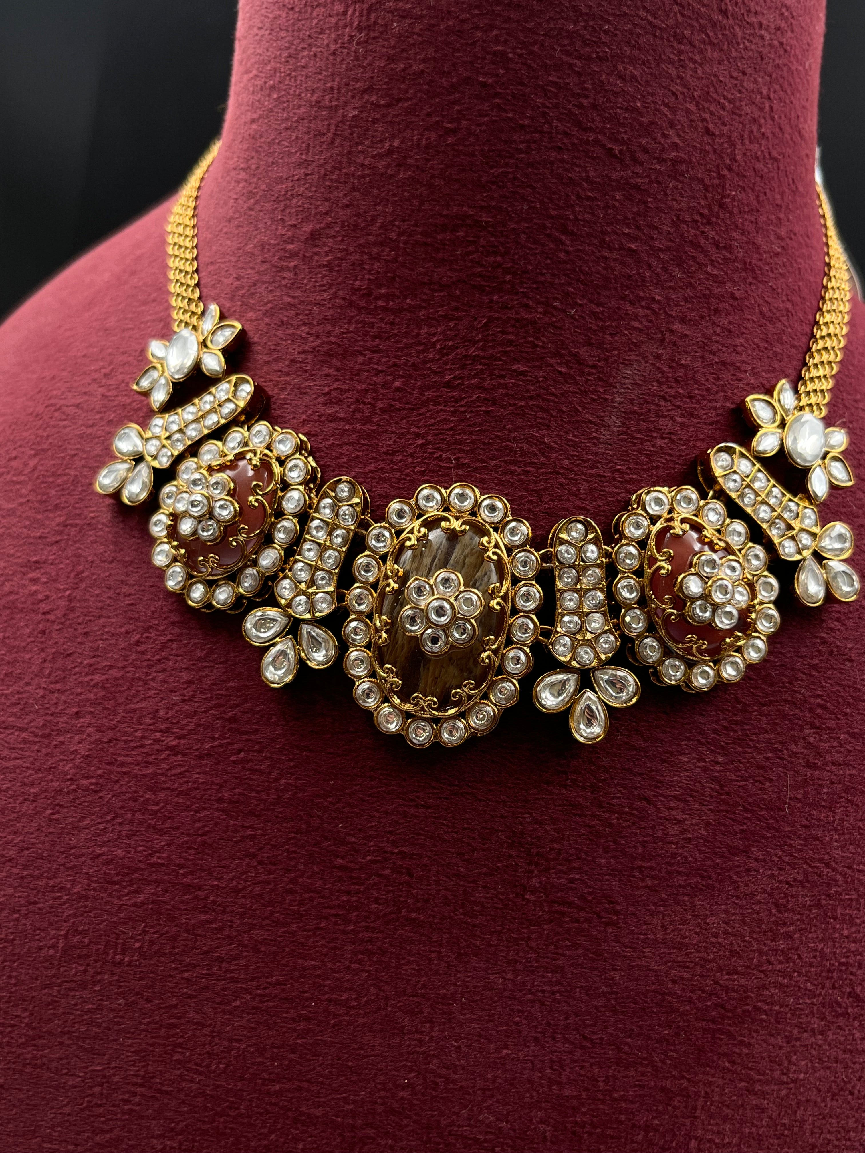 HENA NECKLACE