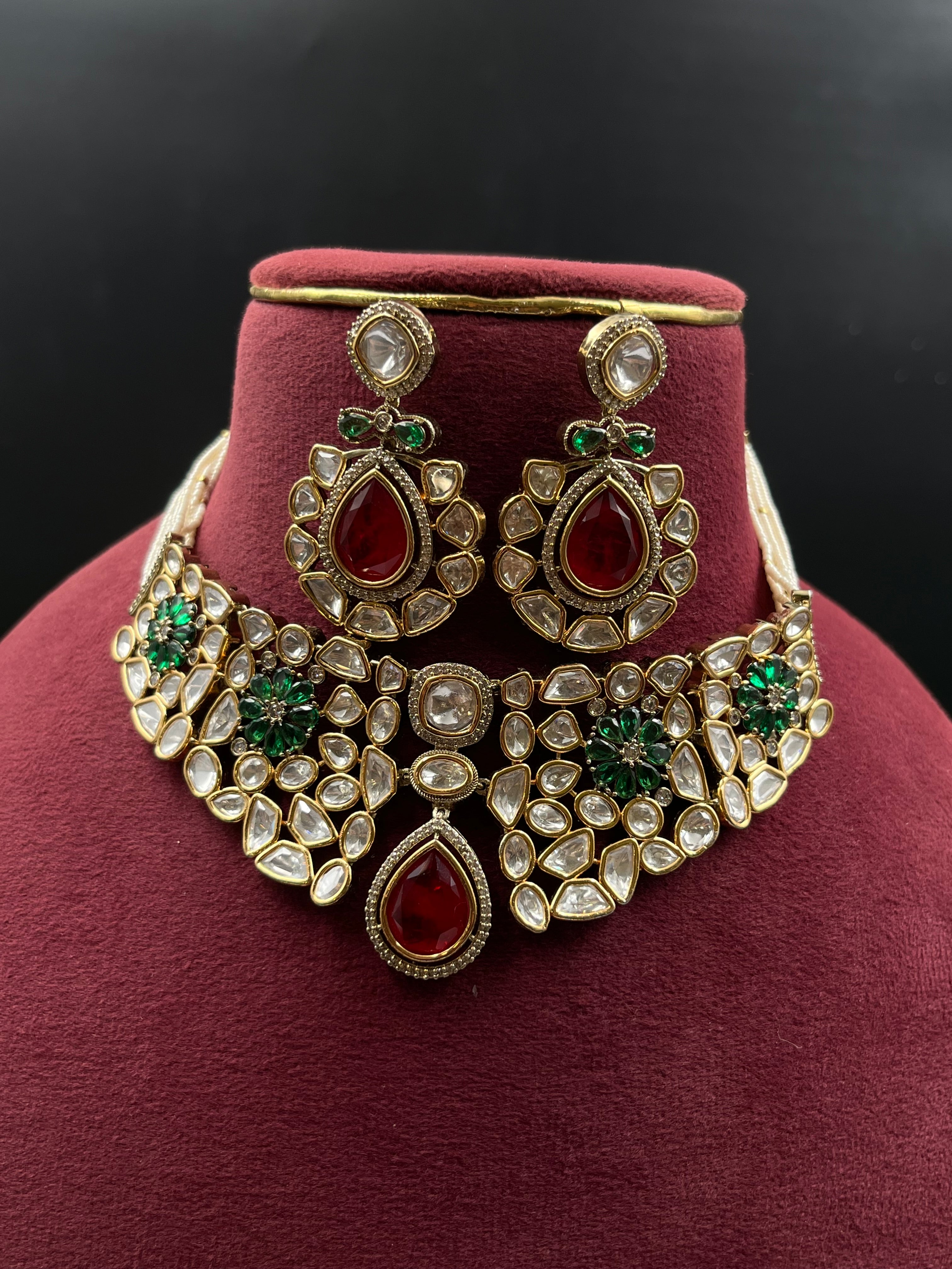 AARISHPA NECKLACE