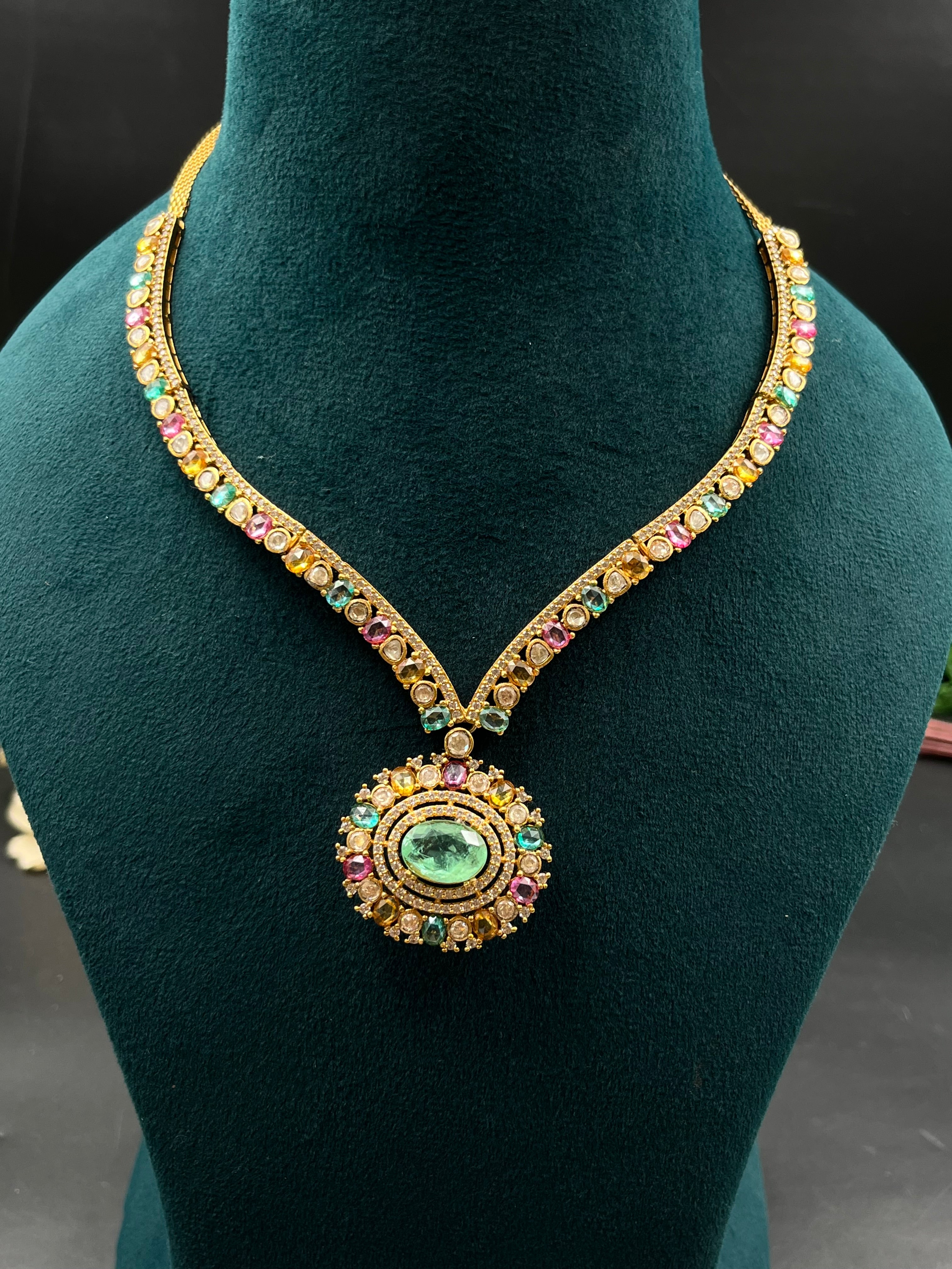 ANUSKA NECKLACE